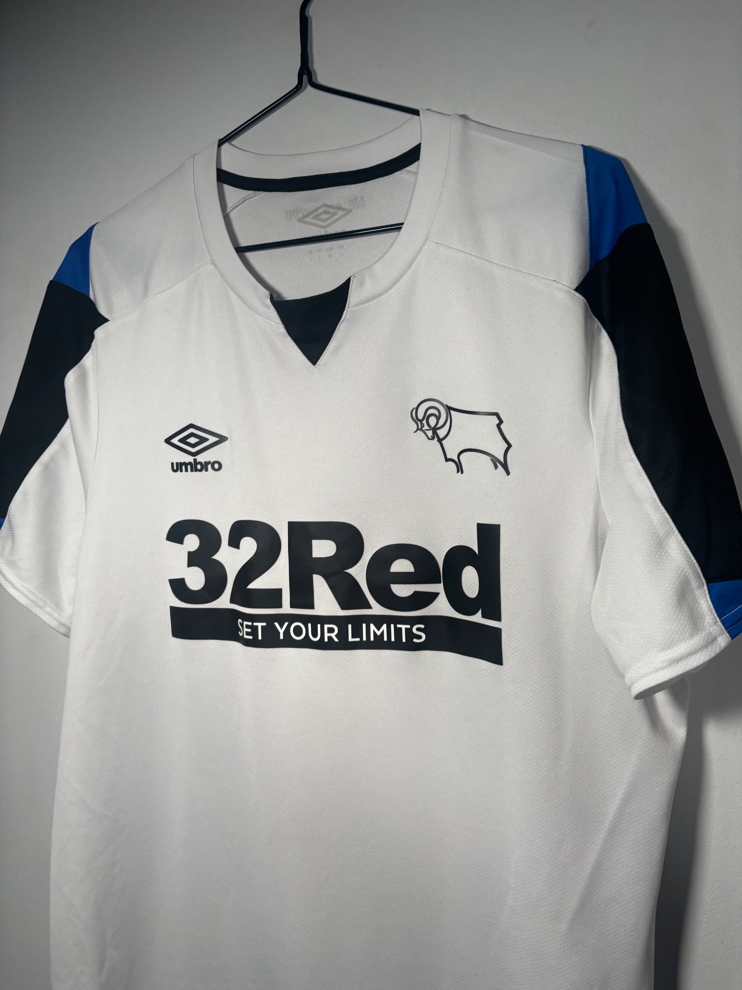 Derby County Home Shirt 2021/22 (L)