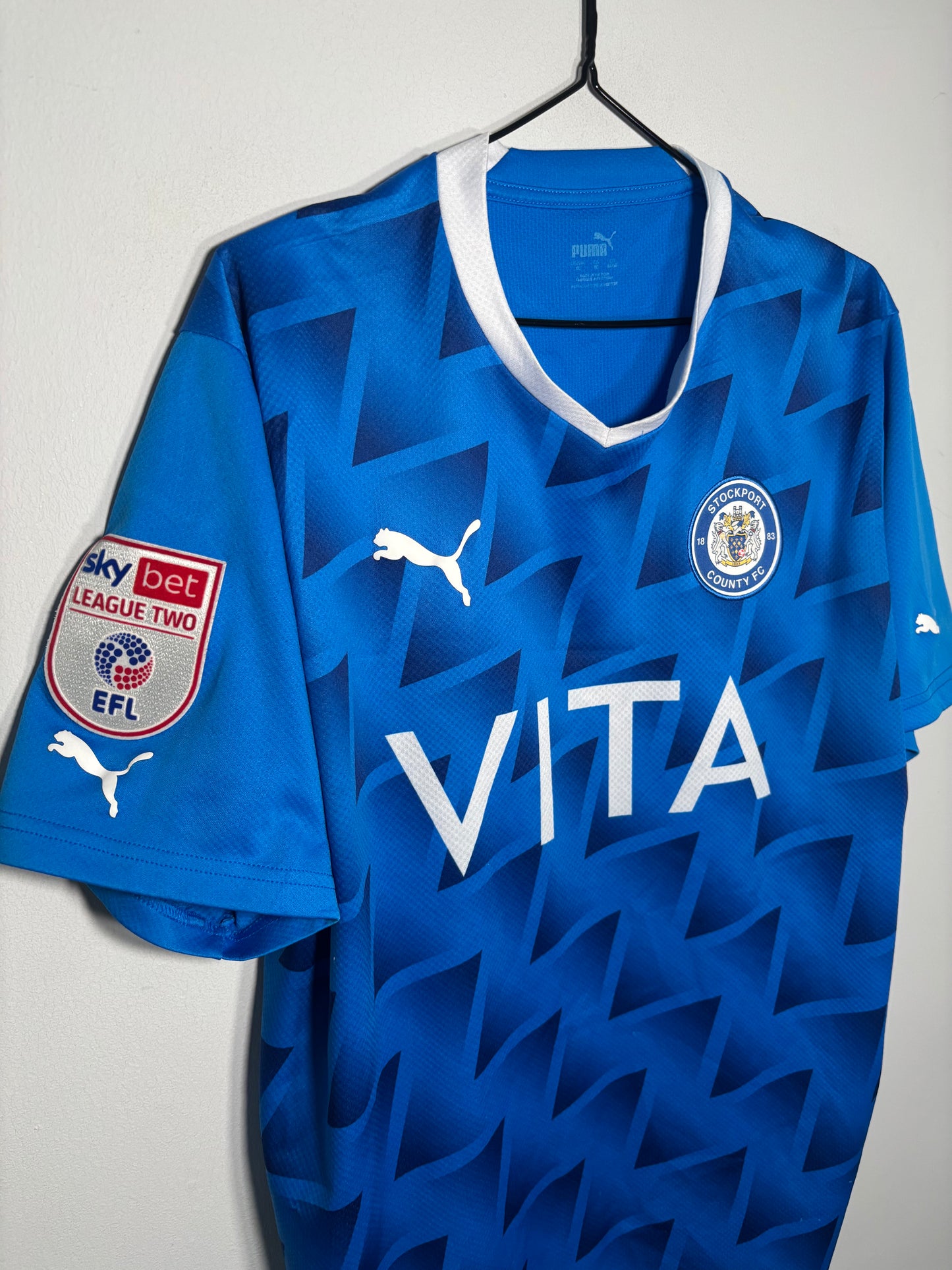 Stockport County Home Shirt 2022/23 Southam-Hales (XL)