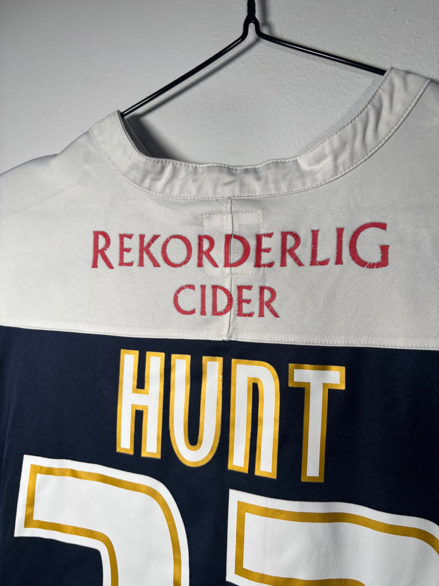 Huddersfield Town Away Shirt 2011/12 Jack Hunt (M)