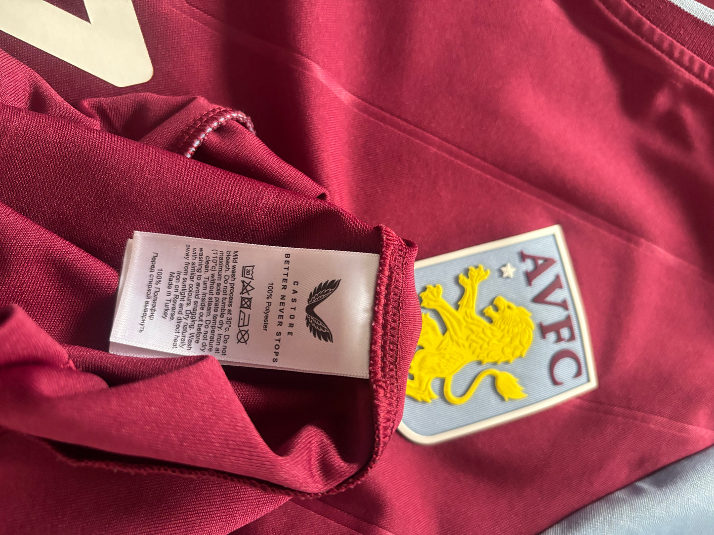 Aston Villa Home Shirt 2022/23 (M)