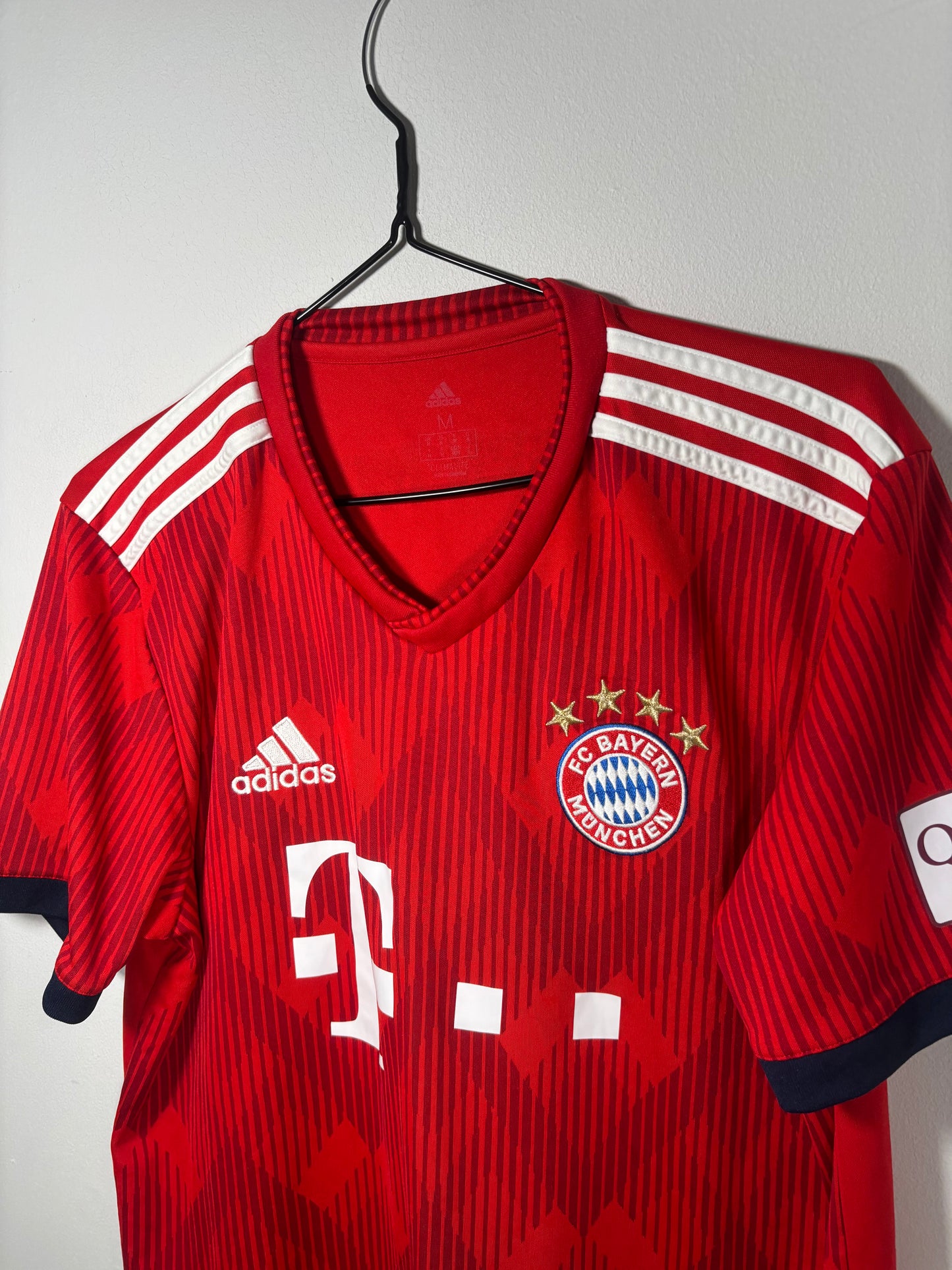 Bayern Munich Home Shirt 2018/19 (M)