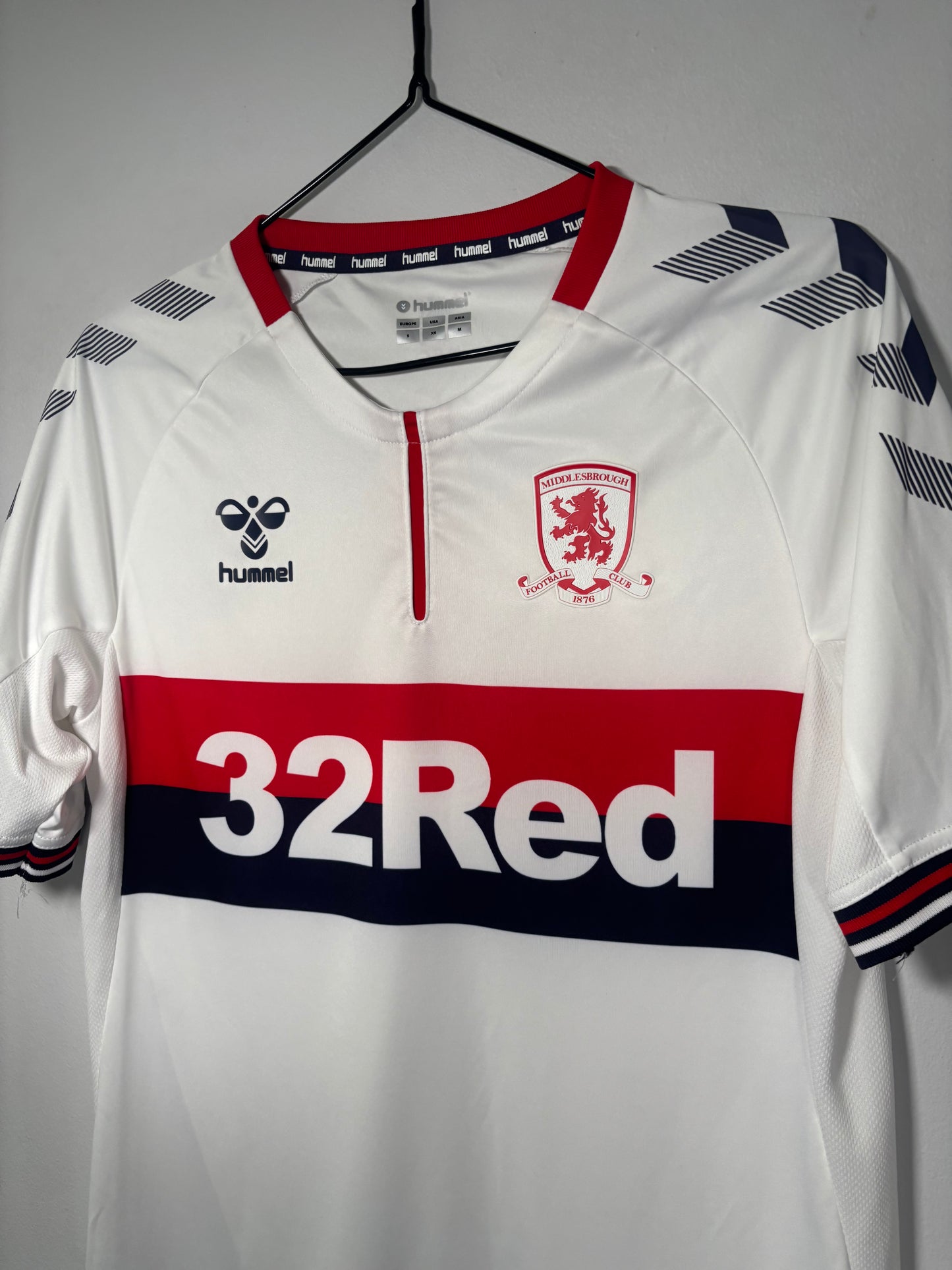 Middlesbrough Away Shirt 2019/20 (S)