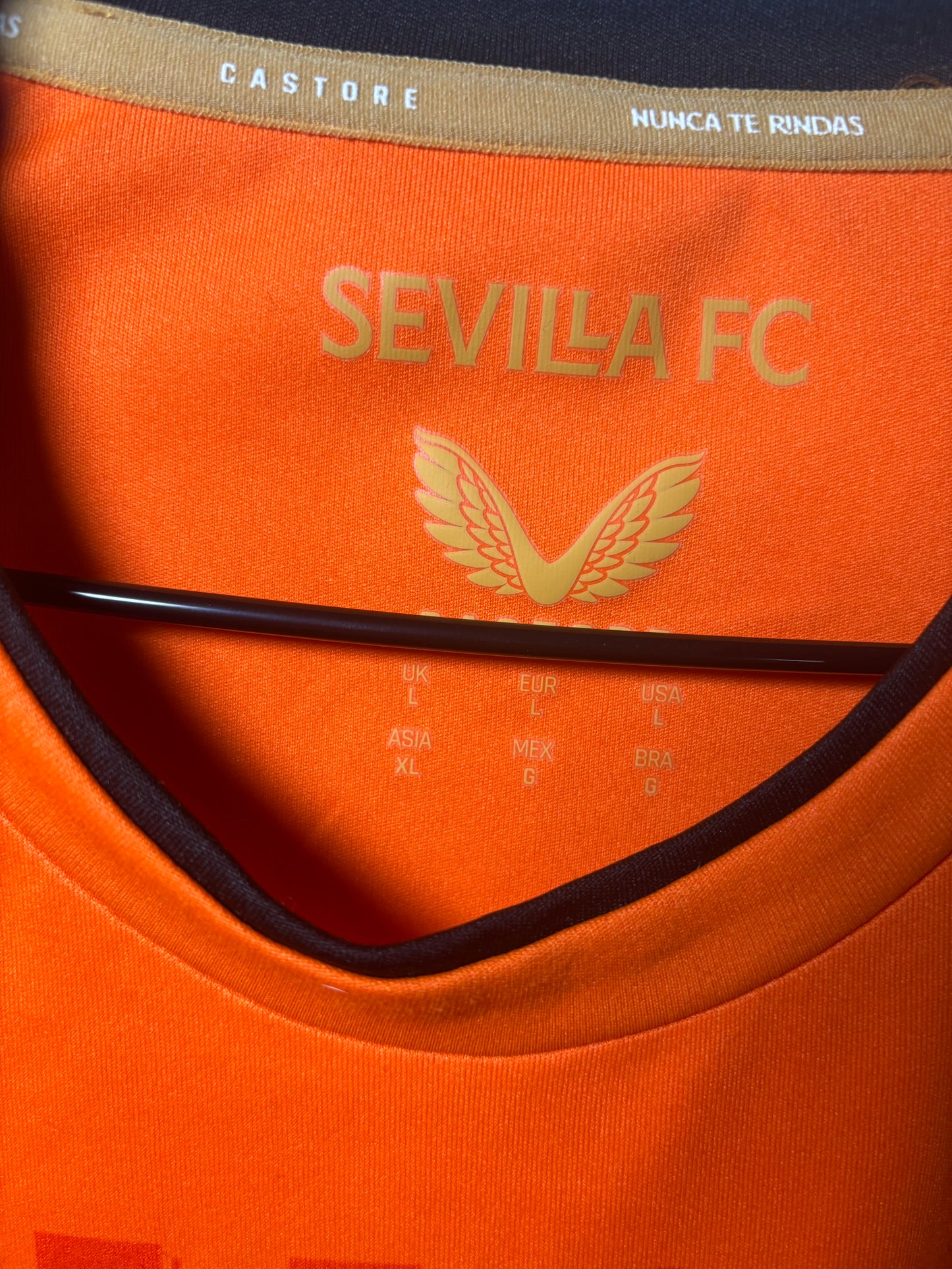 Sevilla Goalkeeper Shirt 2022/23 (L)