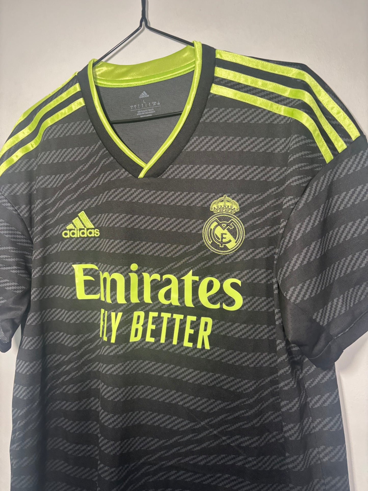 Real Madrid Third Shirt 2022/23 (L)