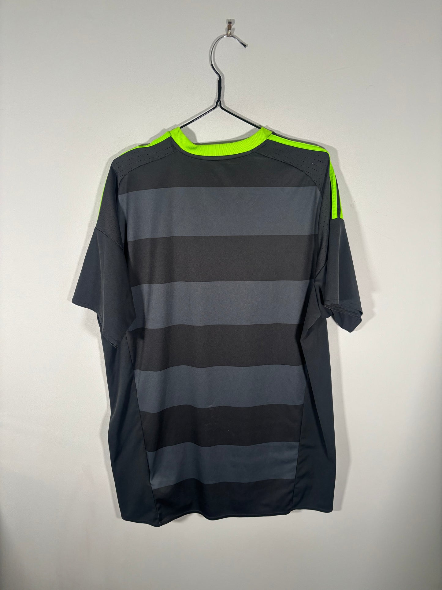 Wales Away Shirt 2016 (XL)