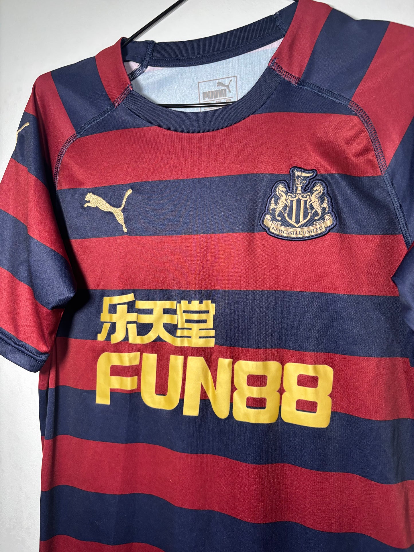 Newcastle United Away Shirt 2018/19 (S)