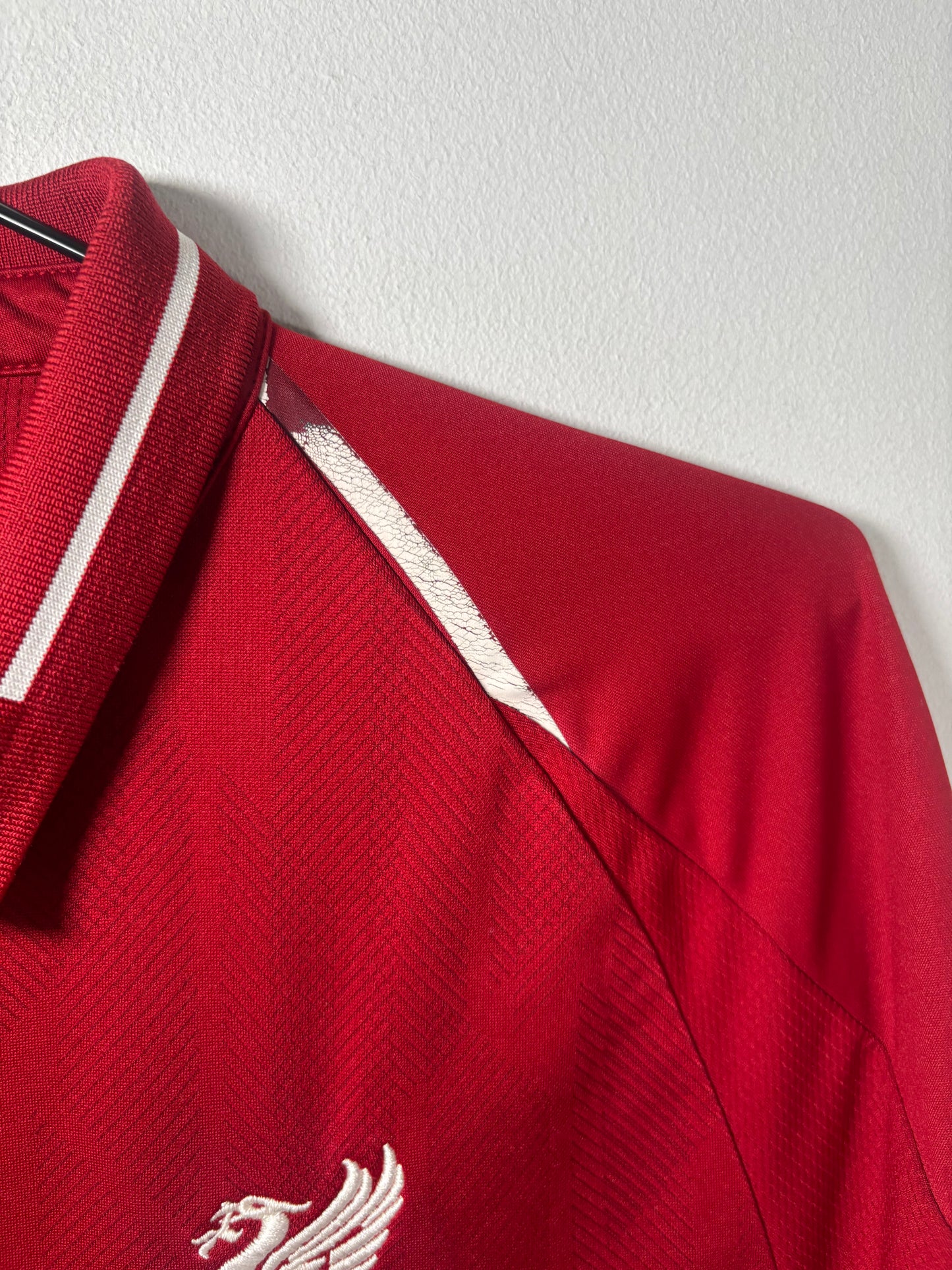Liverpool Home Shirt 2018/19 (S)