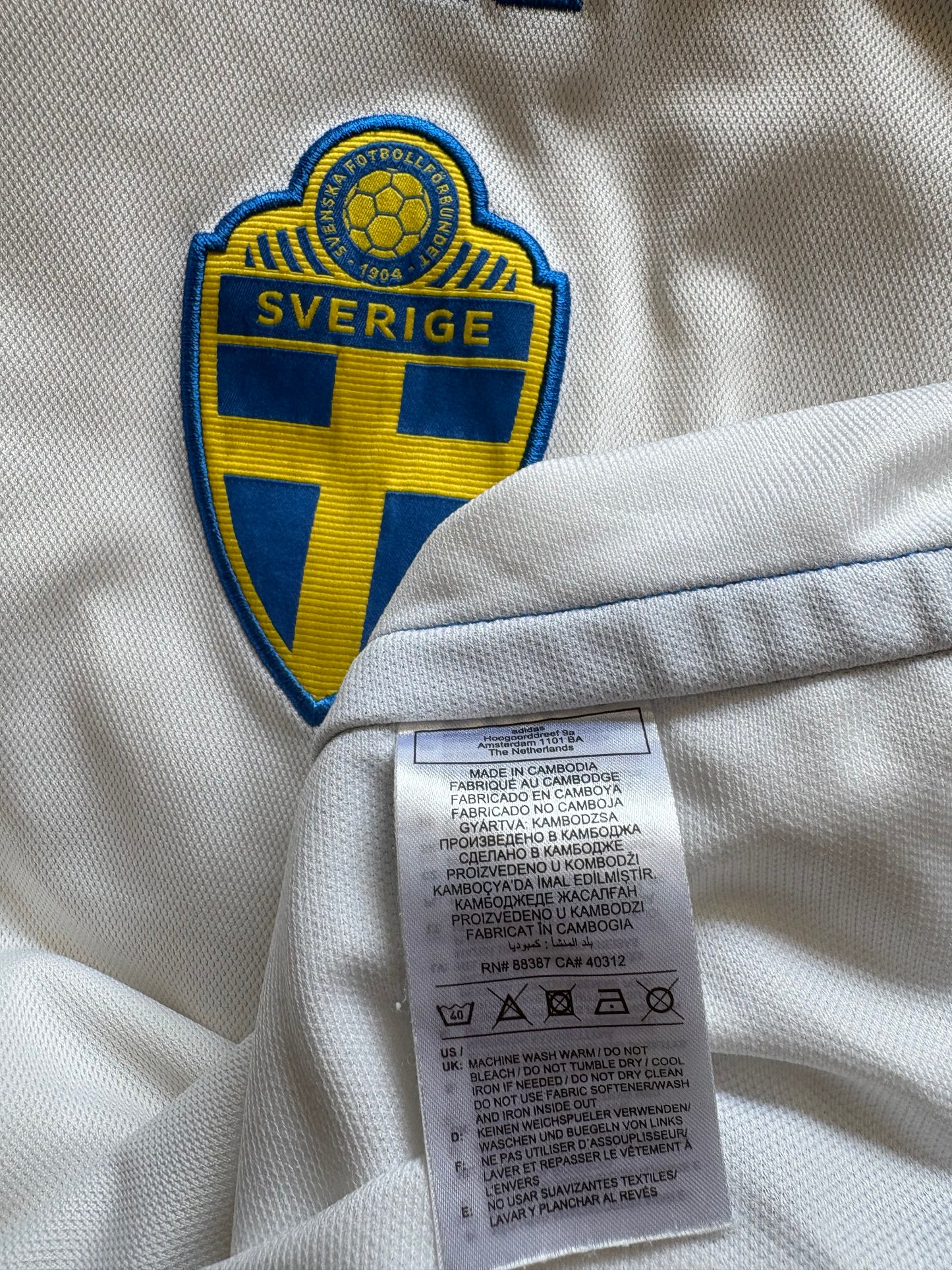 Sweden Away Shirt 2022 (M)