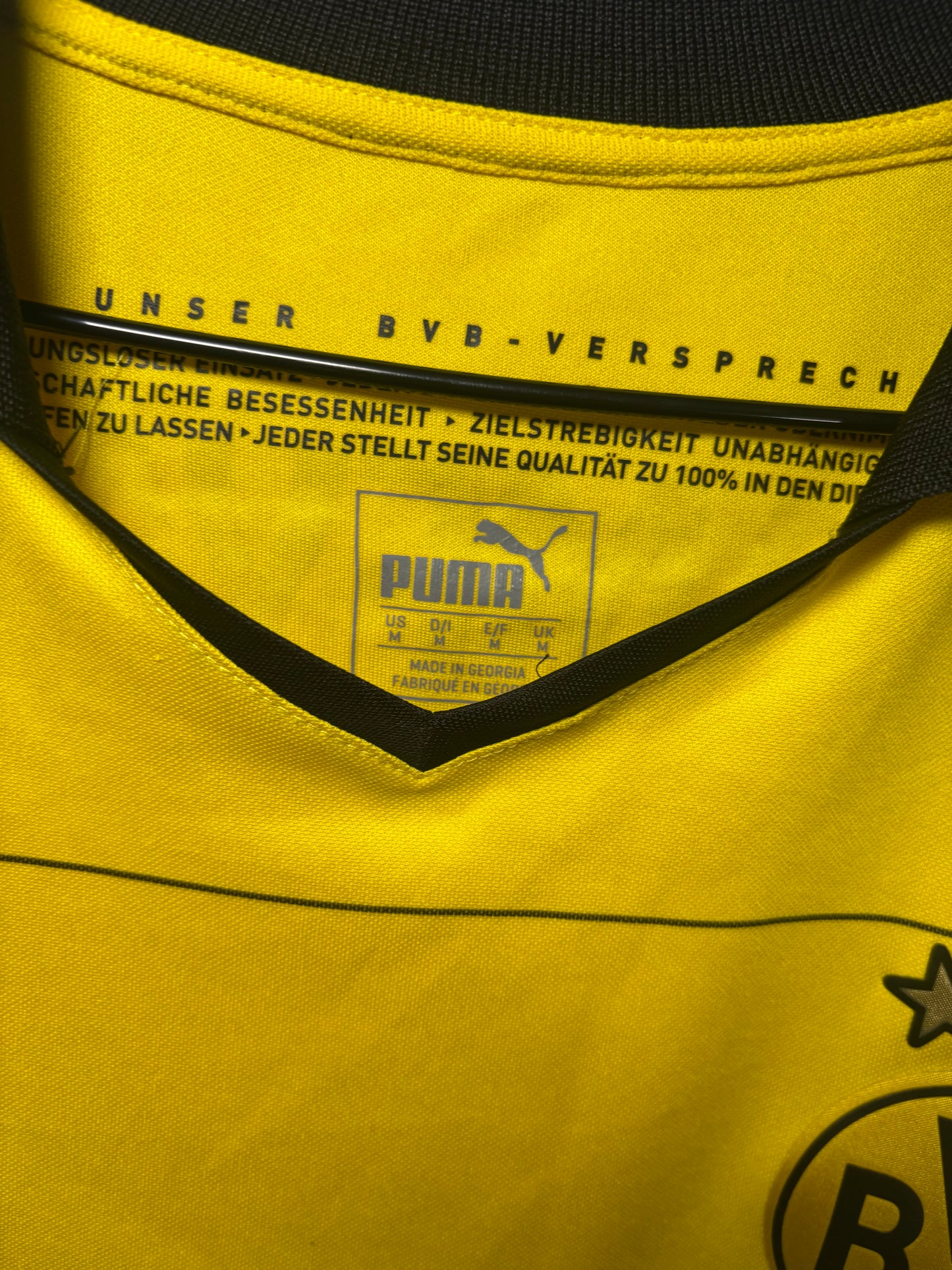 Borussia Dortmund Home Shirt 2015/16 Aubameyang (M)