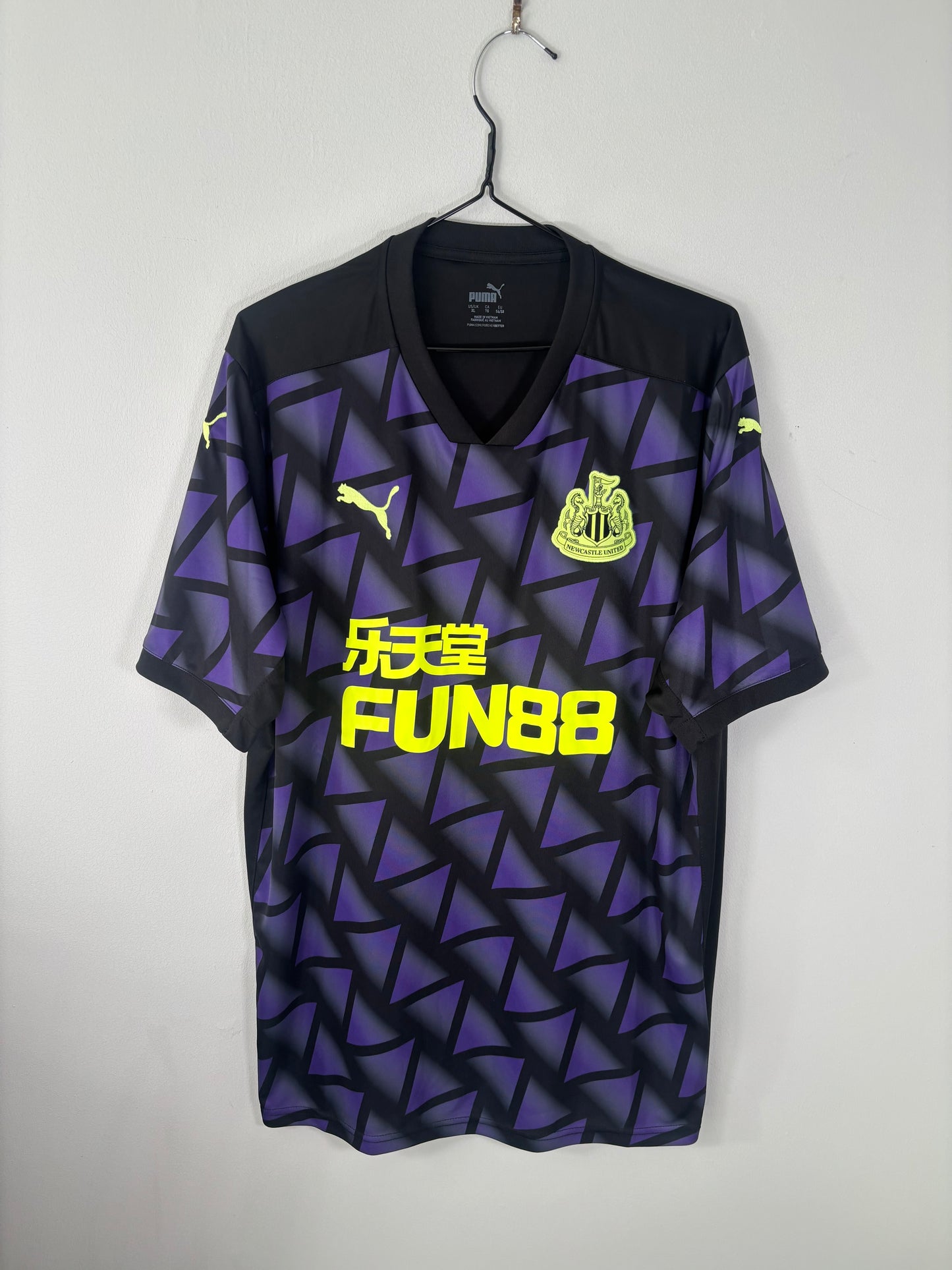 Newcastle United Third Shirt 2020/21 (XL)