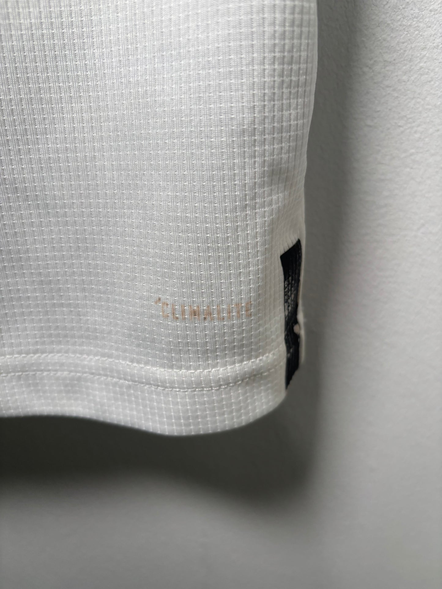 Real Madrid Home Shirt 2019/20 (S)