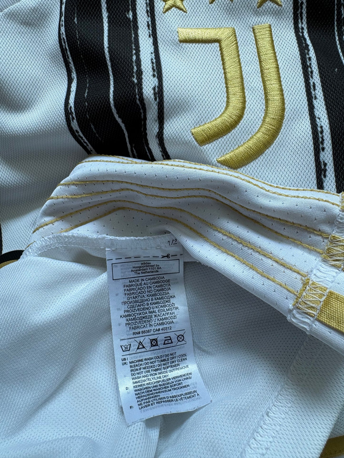 Juventus Home Shirt 2020/21 (M)