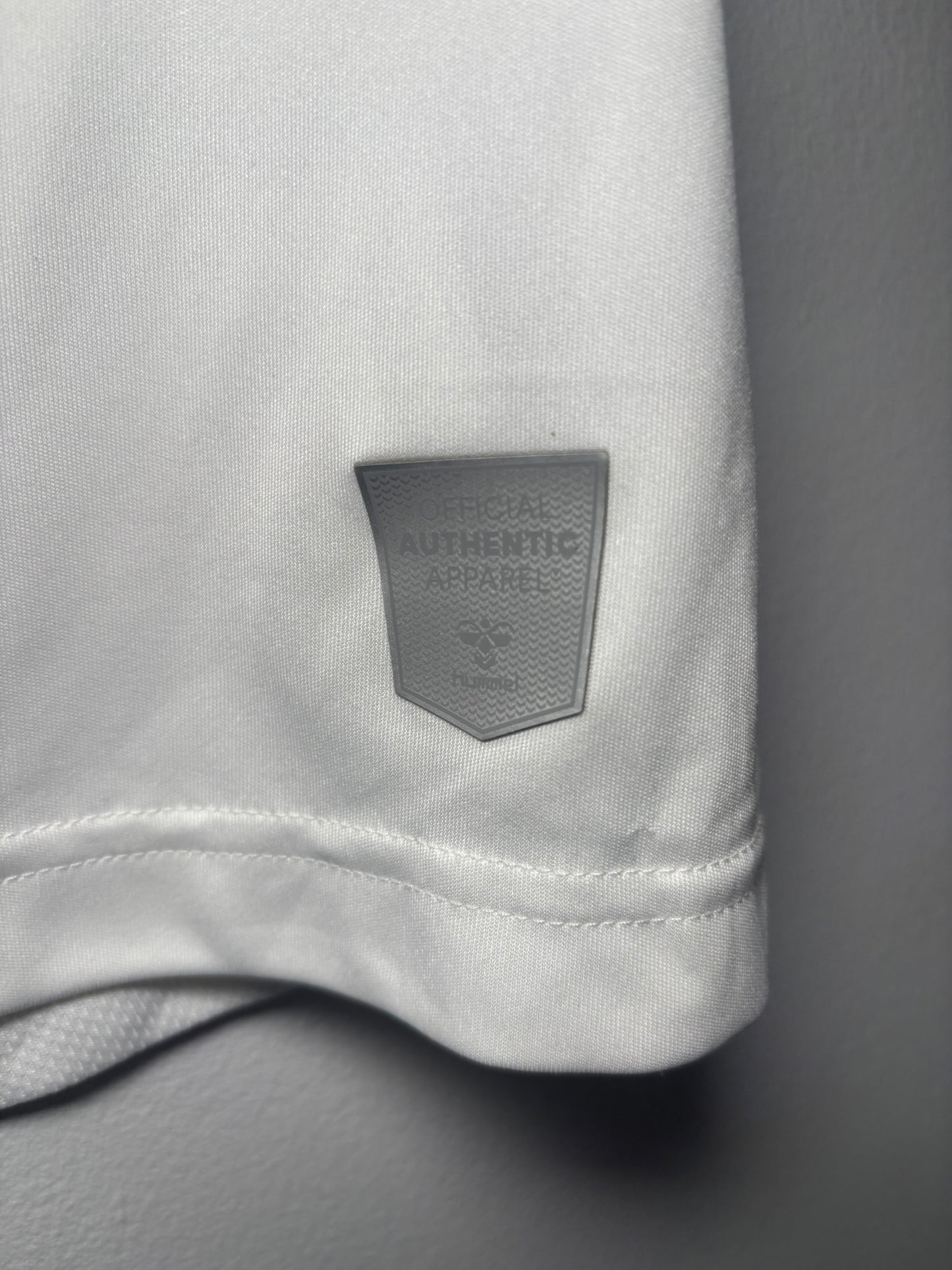 Middlesbrough Away Shirt 2019/20 (S)