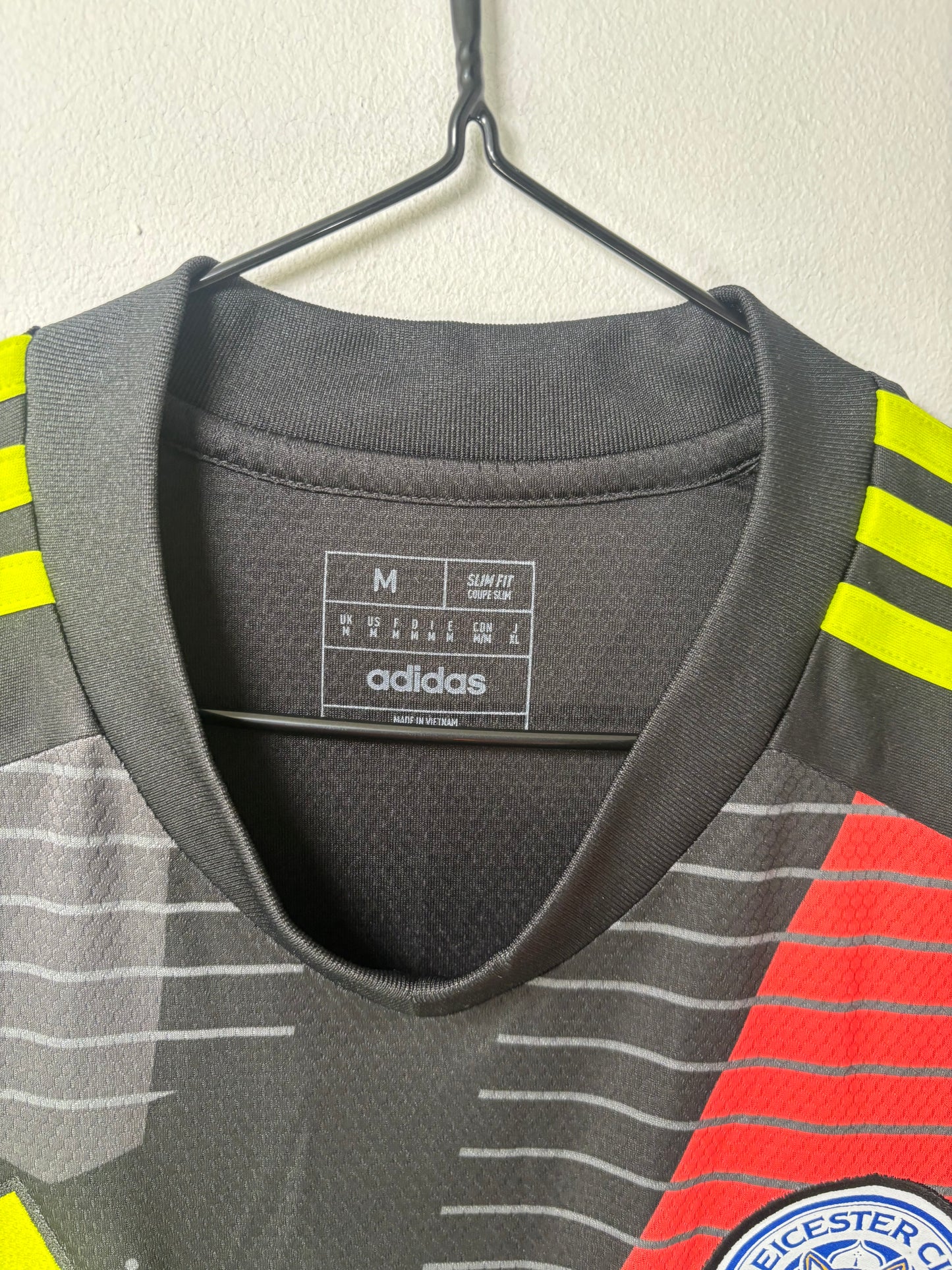 Leicester City Goalkeeper Shirt 2024/25 (M)