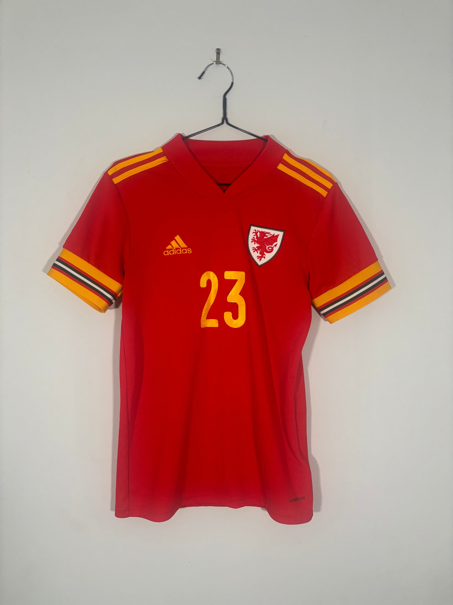 Wales Home Shirt 2020 Levitt (XS)