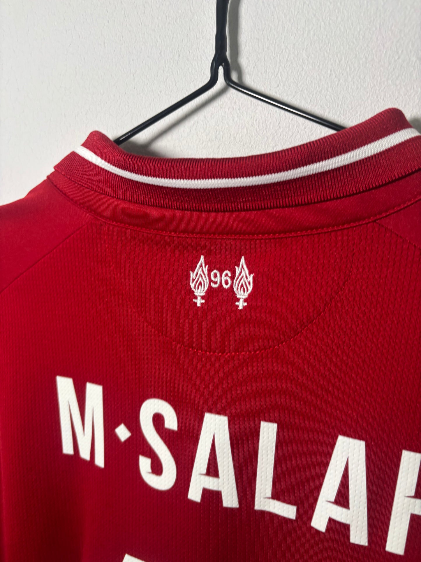 Liverpool Home Shirt 2018/19 Mo Salah (XL)