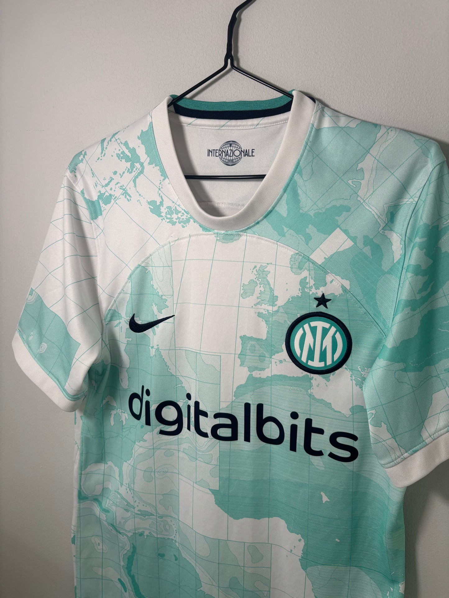 Inter Milan Away Shirt 2022/23 (S)
