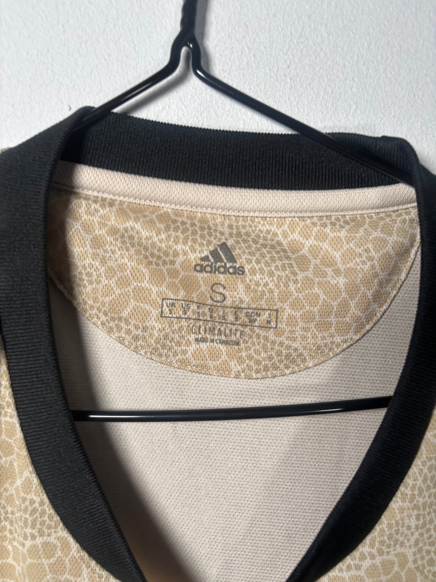 Manchester United Away Shirt 2019/20 (S)