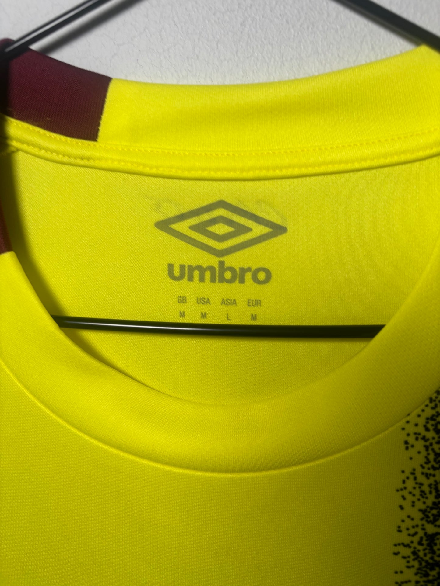Burnley Away Shirt 2023/24 (M)