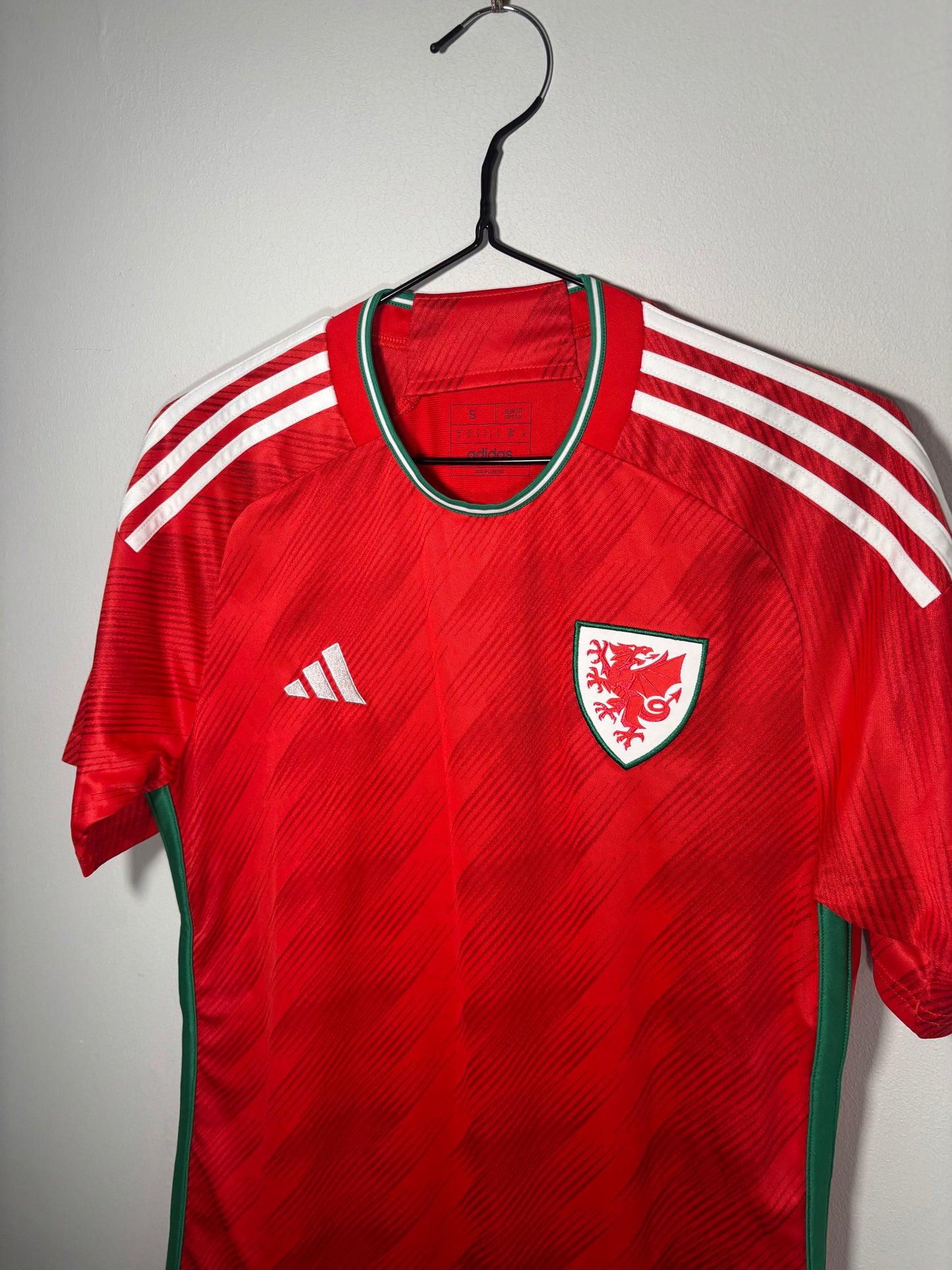 Wales Home Shirt 2022 (S)