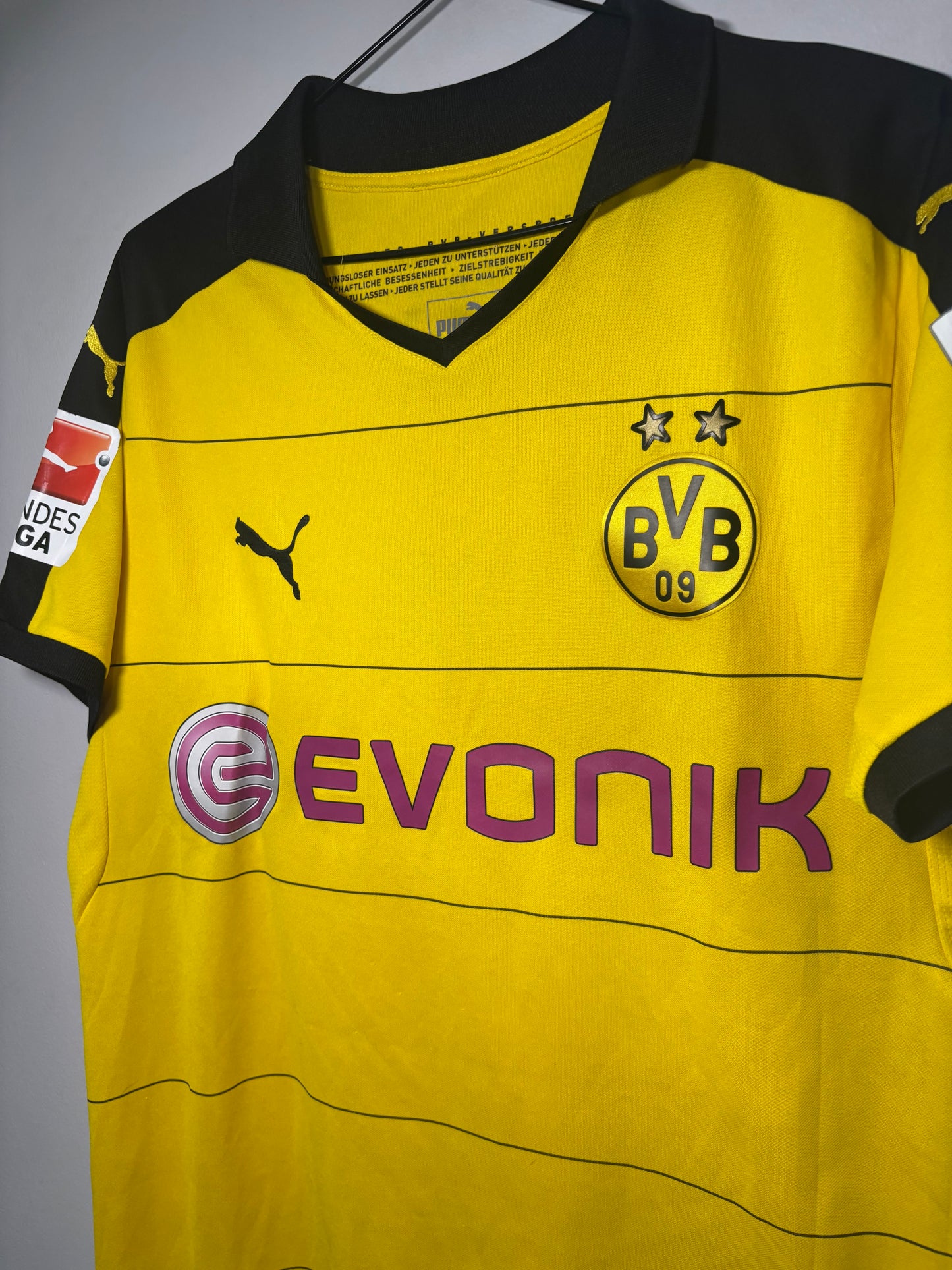 Borussia Dortmund Home Shirt 2015/16 Aubameyang (M)