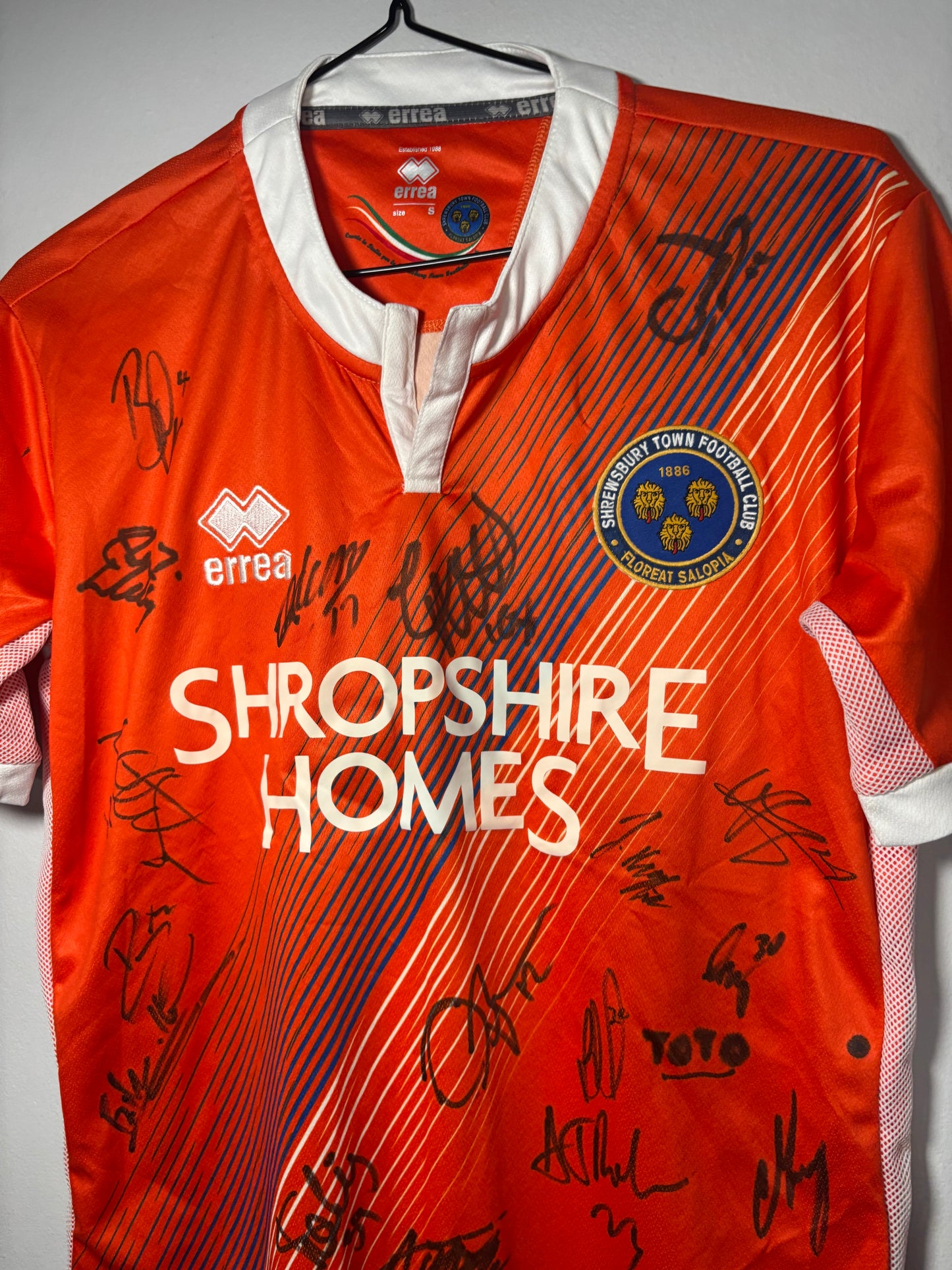 Shrewsbury Town Away Shirt 2018/19 Squad Signed (S)