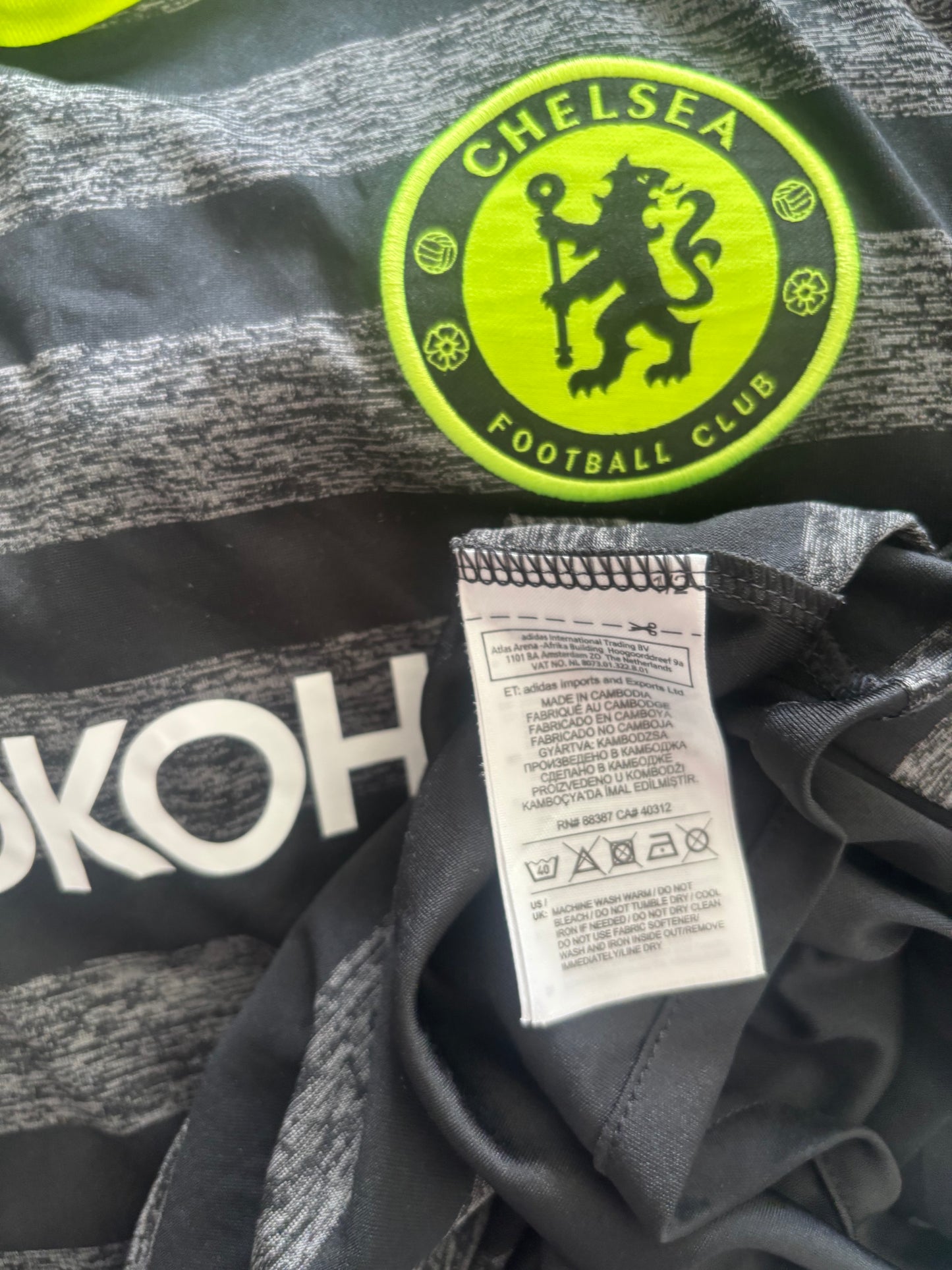 Chelsea Away Shirt 2016/17 (S)