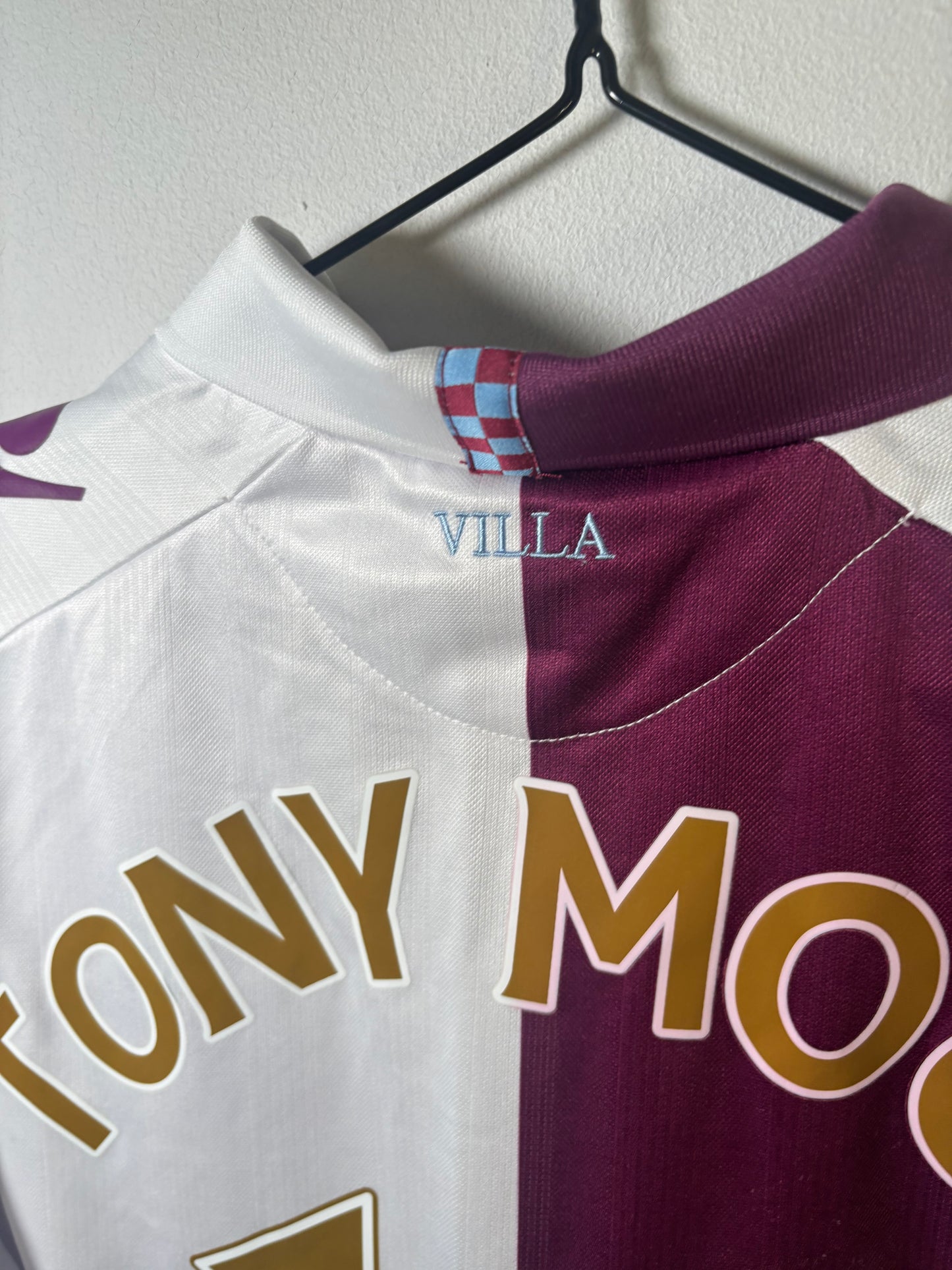 Aston Villa Away Shirt 2013/14 Antonio Luna (M)