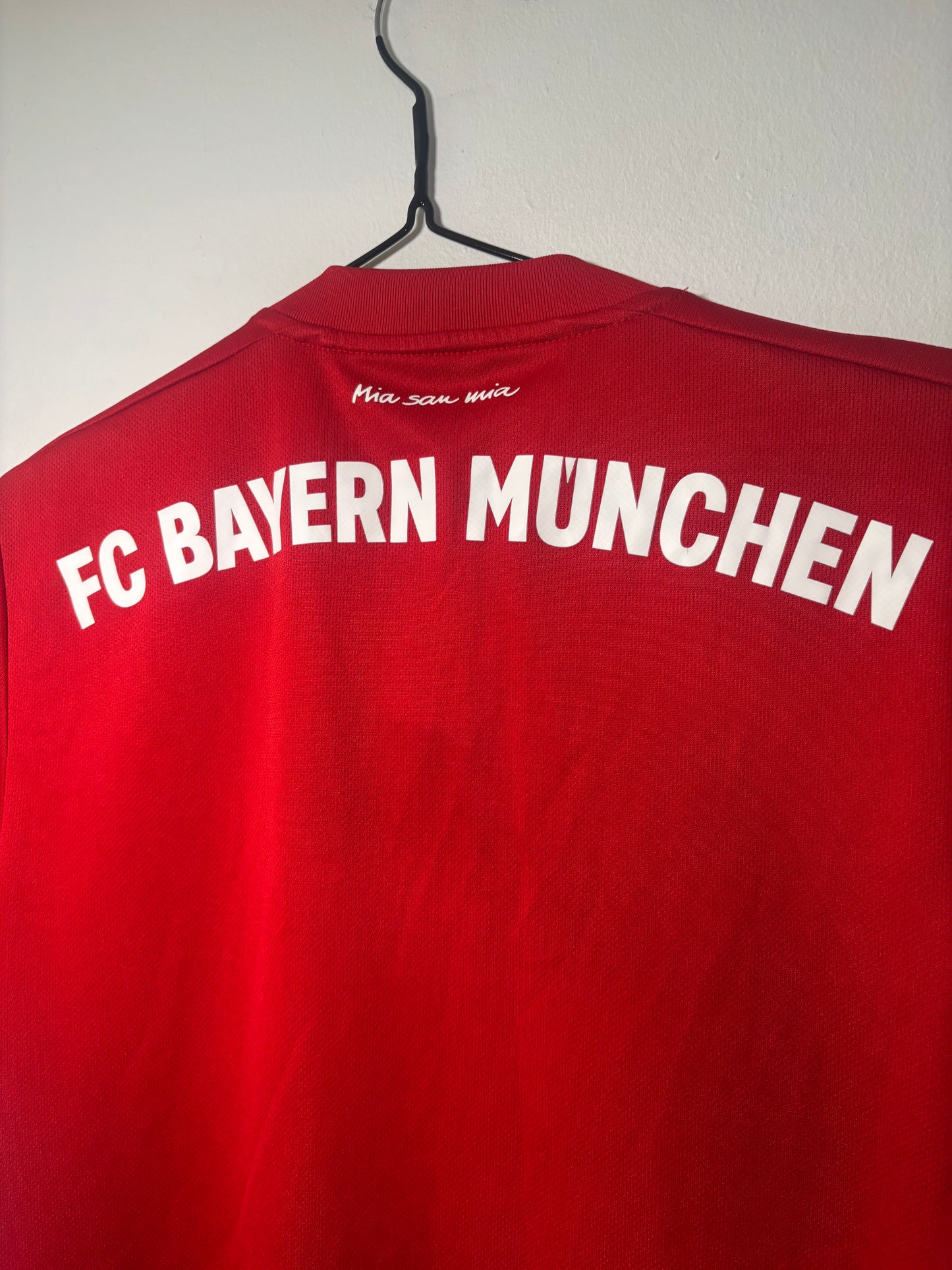 Bayern Munich Home Shirt 2019/20 (S)