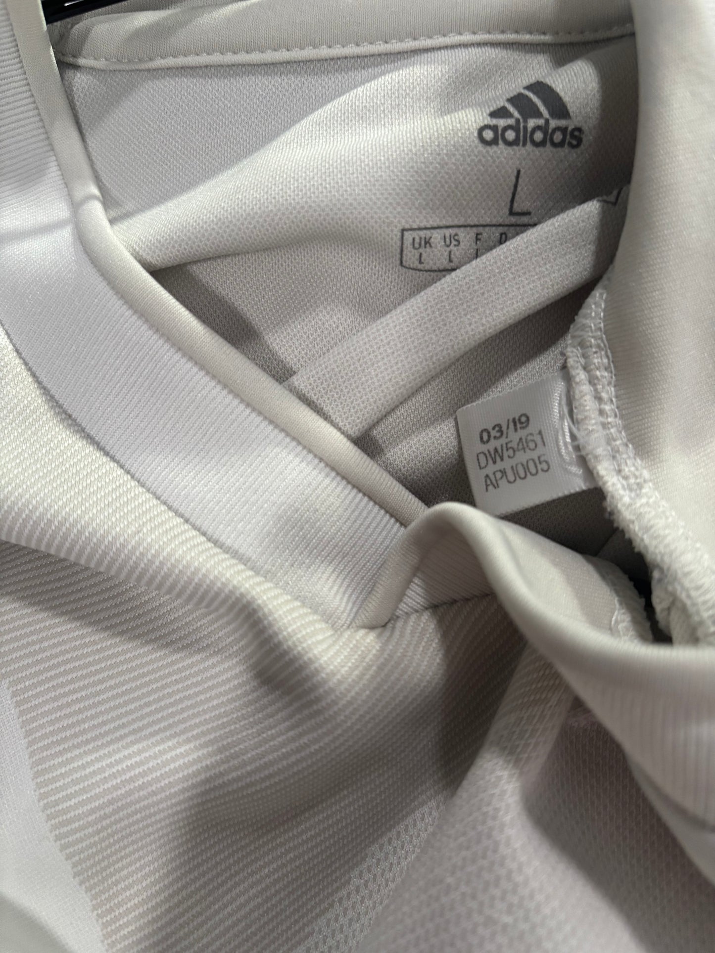 Juventus Away Shirt 2019/20 (L)