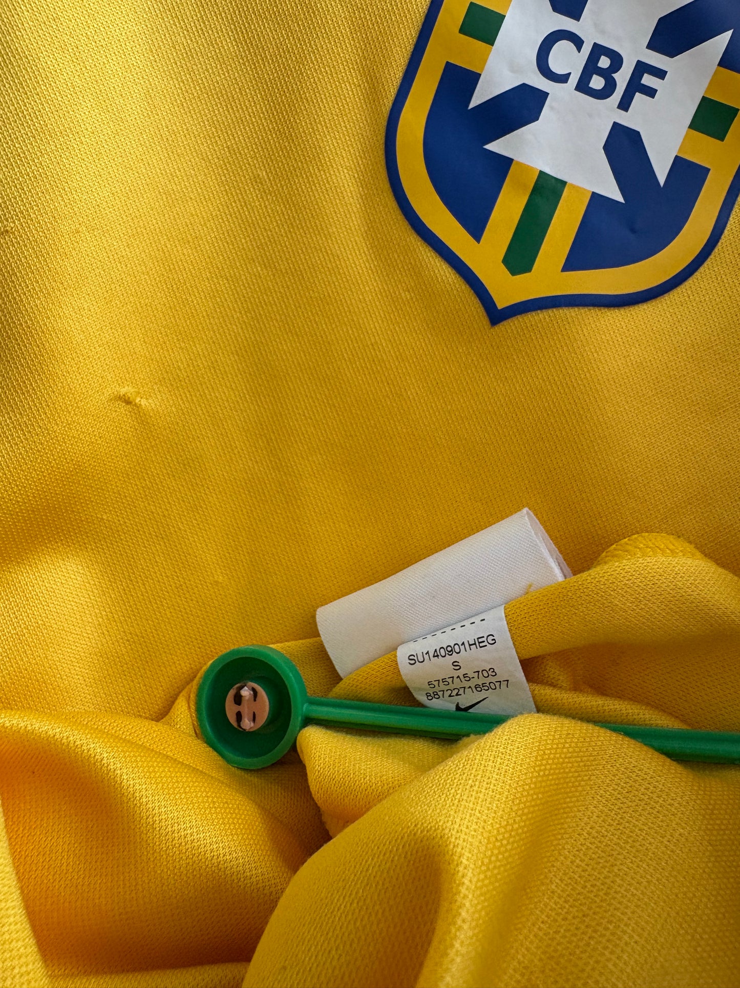 Brazil Home Shirt 2014/15 Player Issue (S)