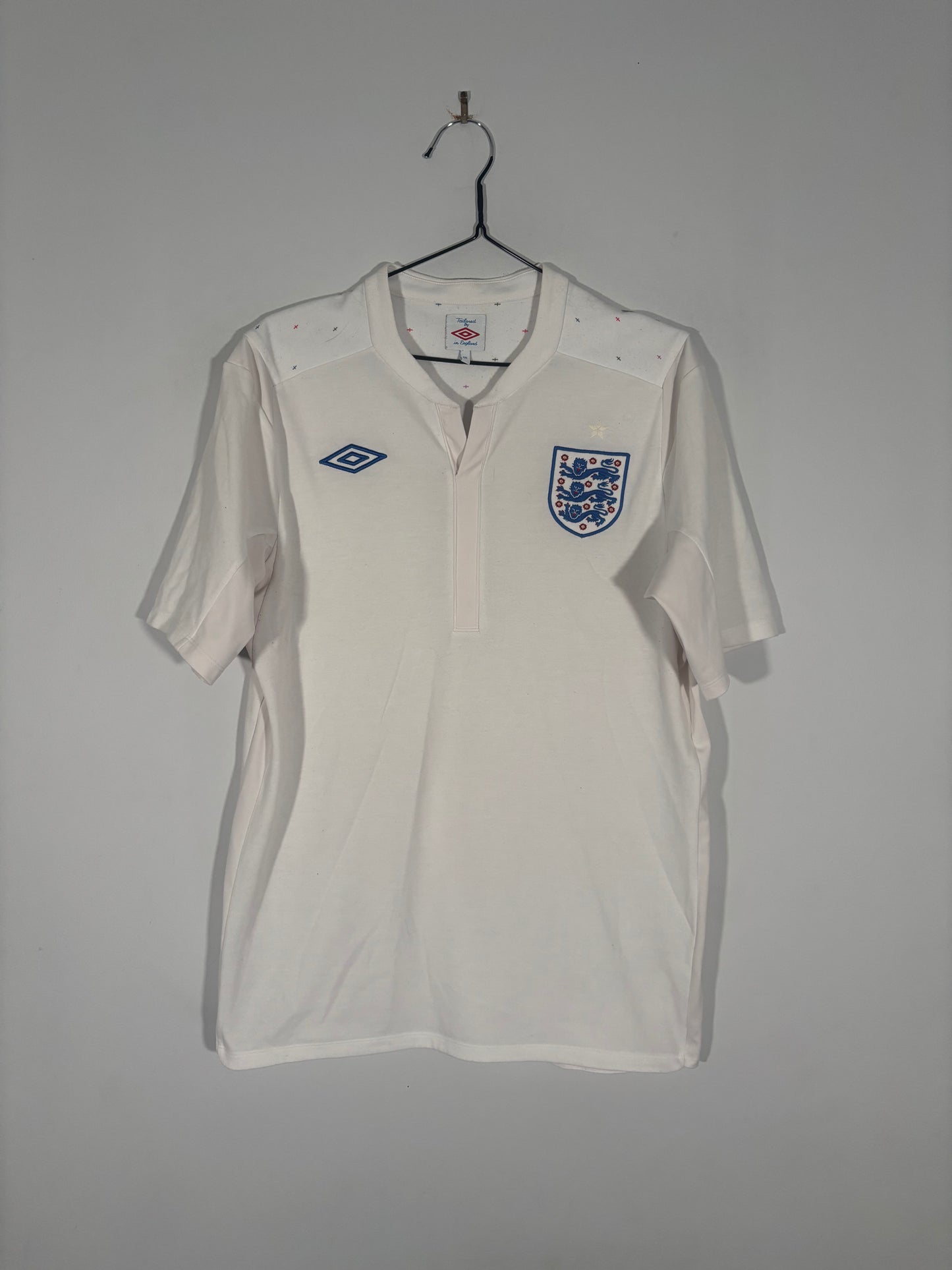 England Home Shirt 2010/11 (M)