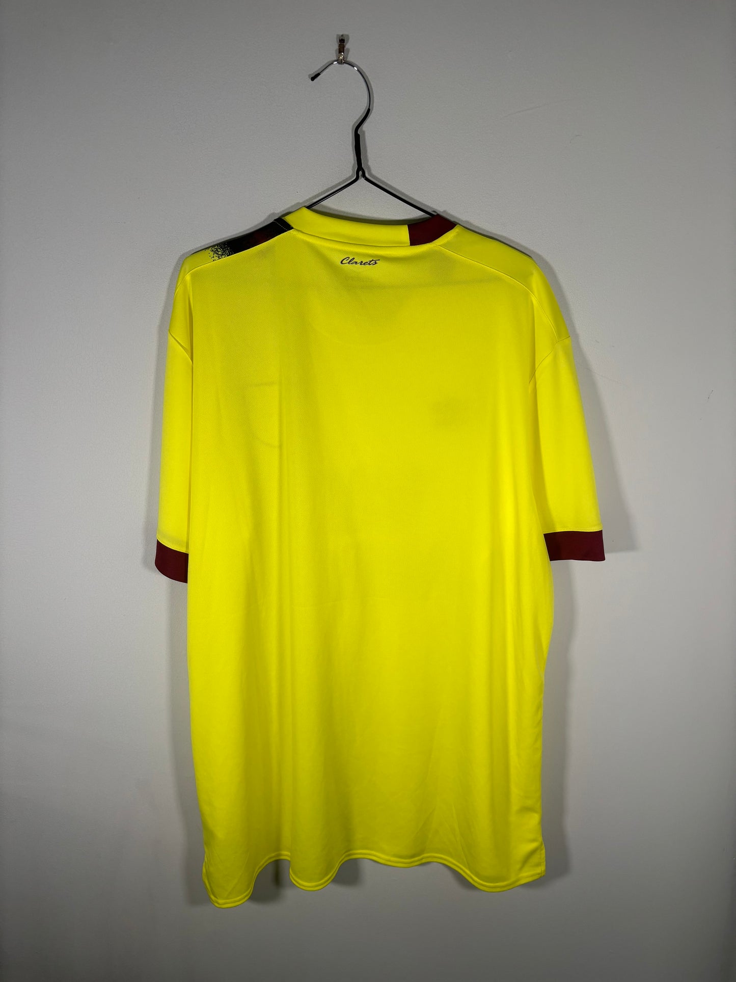Burnley BNWT Away Shirt 2023/24 (3XL)