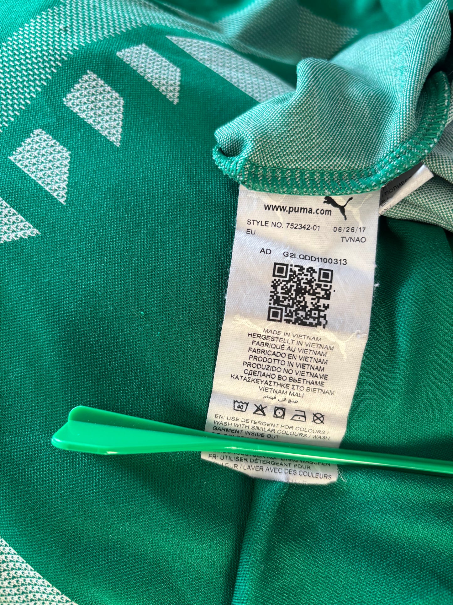 Cameroon Home Shirt 2018 (M)