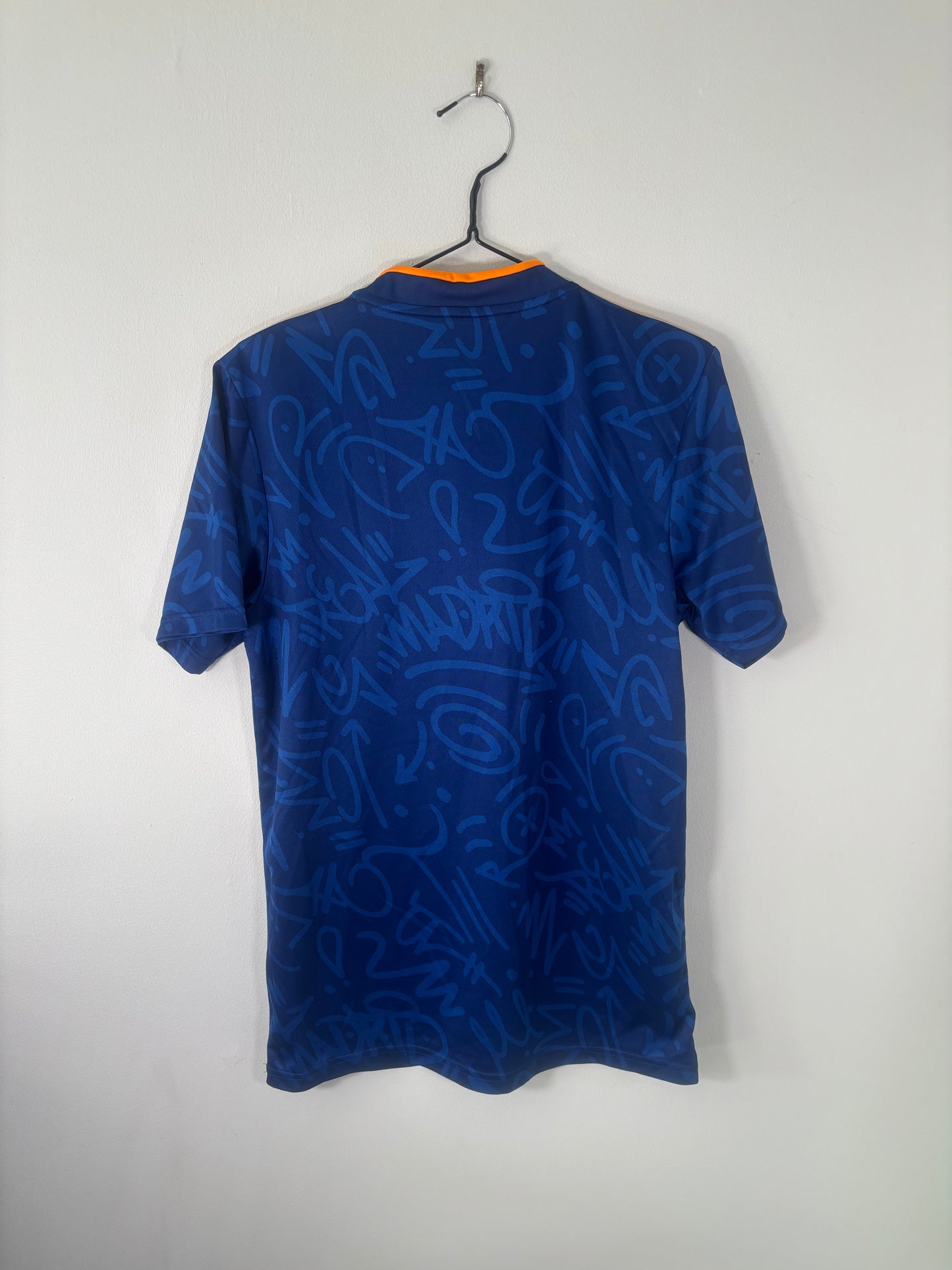 Real Madrid Away Shirt 2021/22 (S)
