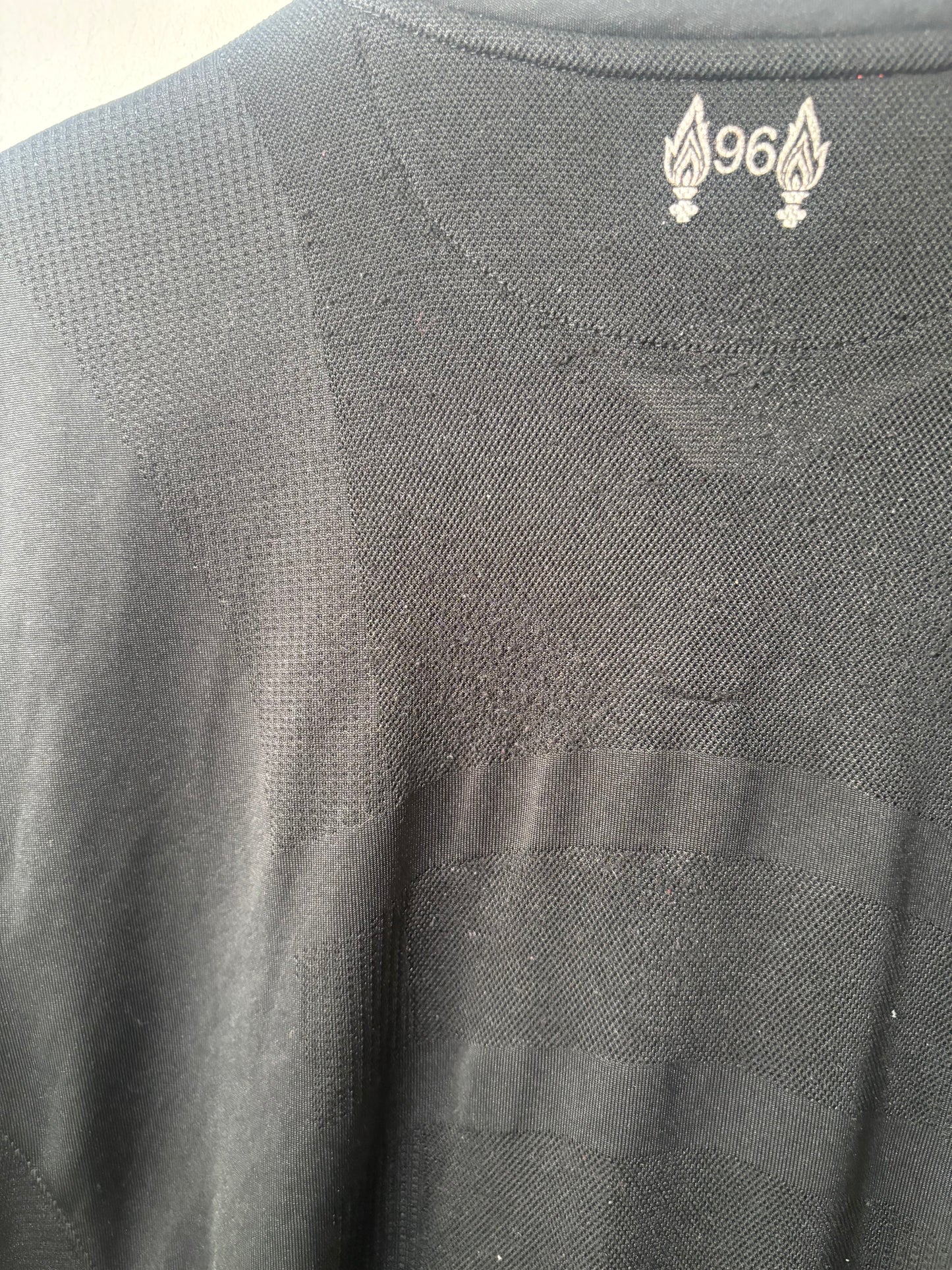 Liverpool Away Shirt 2016/17 (L)