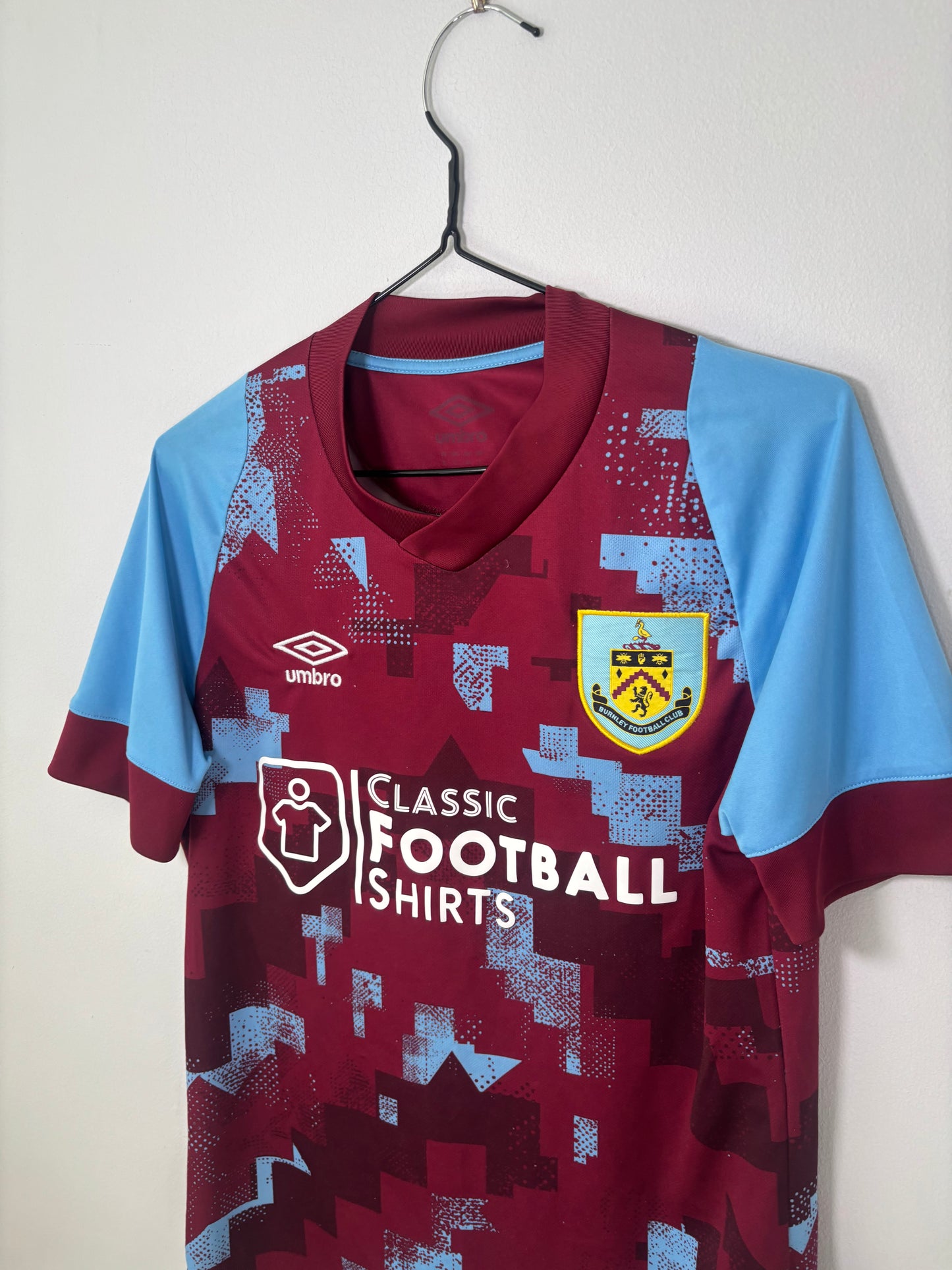 Burnley Home Shirt 2022/23 (S)
