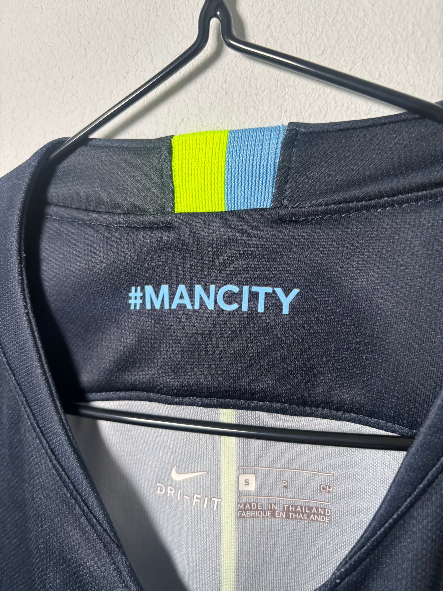 Manchester City Away Shirt 2018/19 (S)