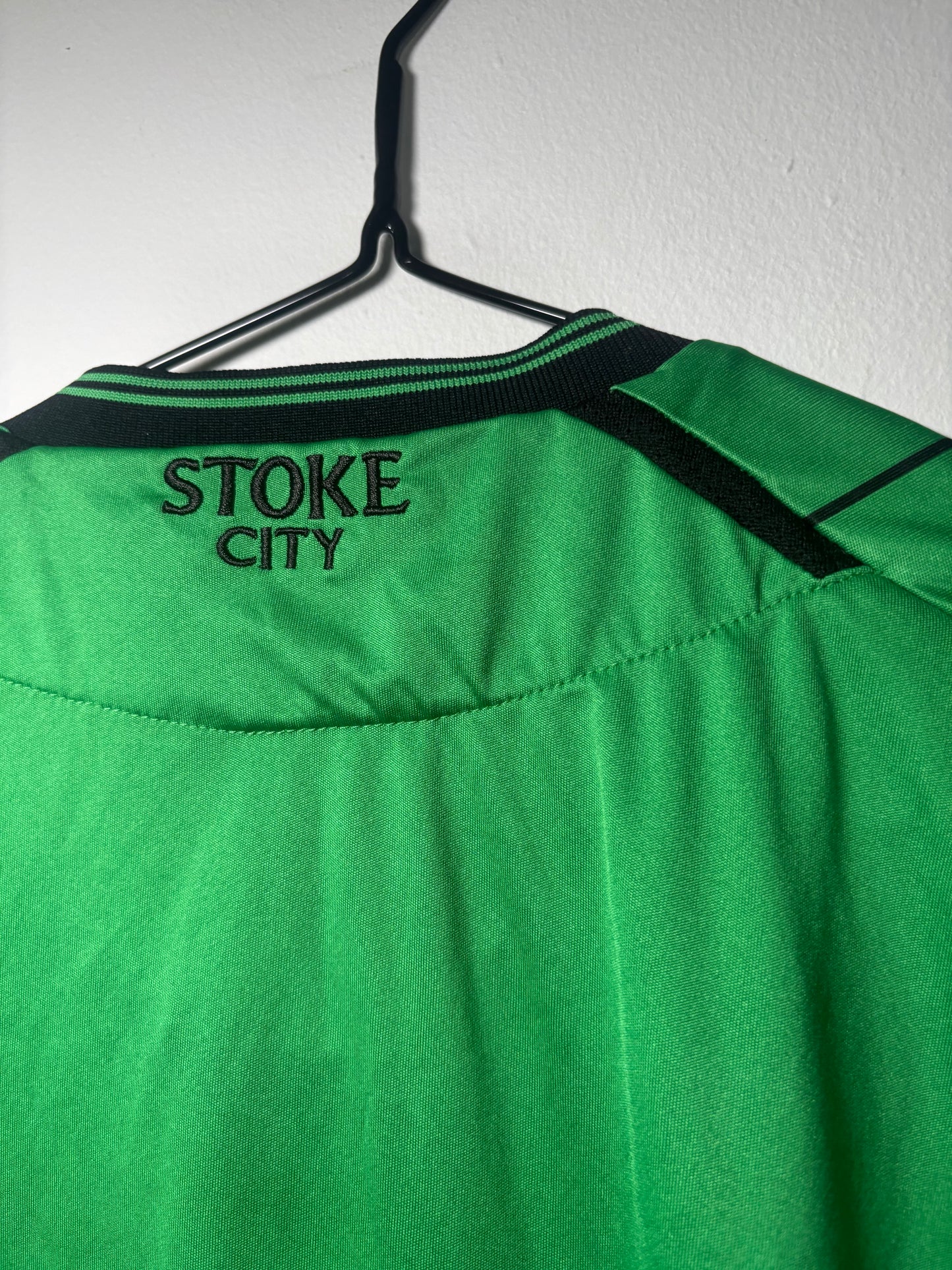 Stoke City Away Shirt 2021/22 (L)