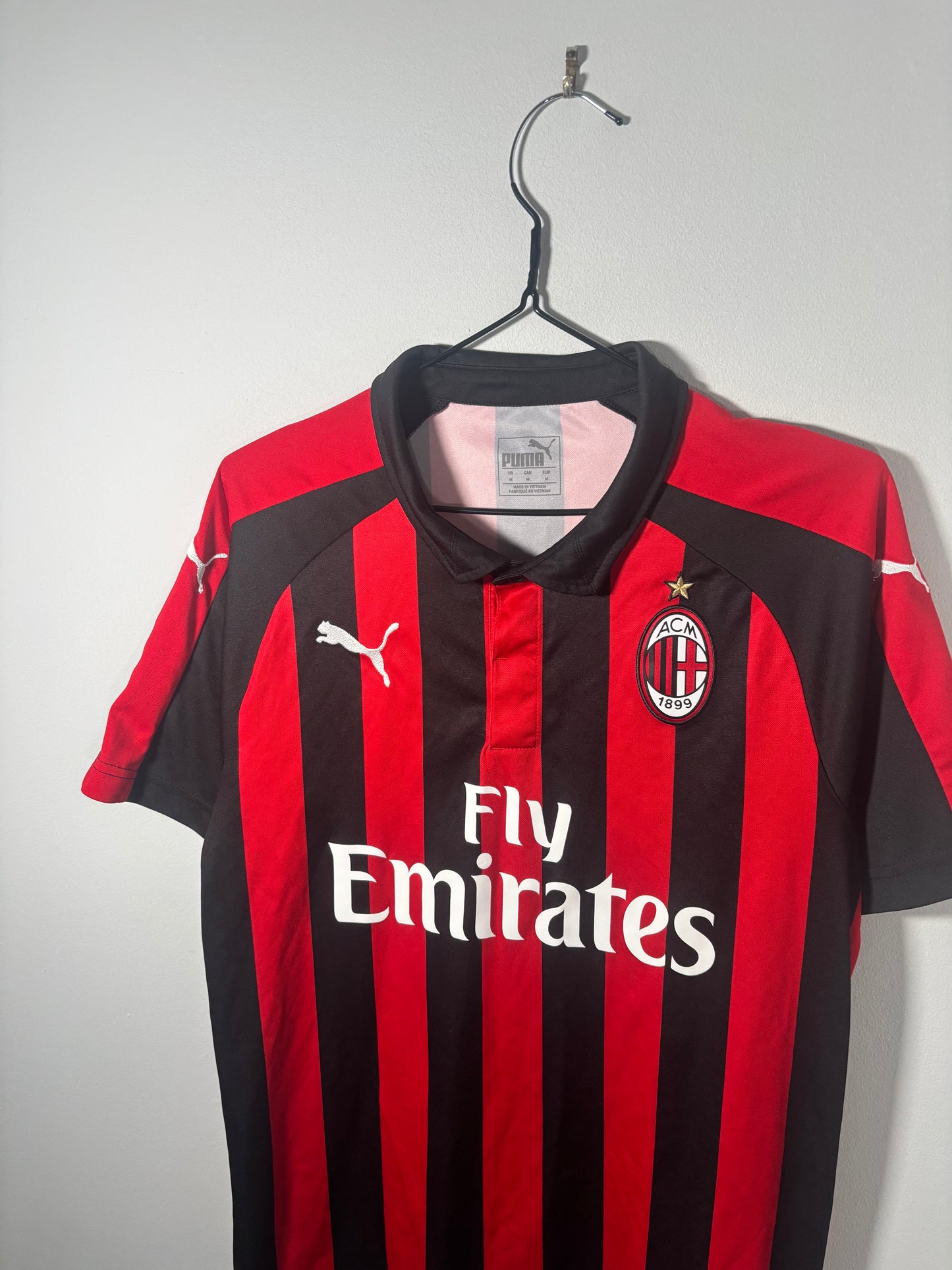 Ac Milan Home Shirt 2018/19 (M)