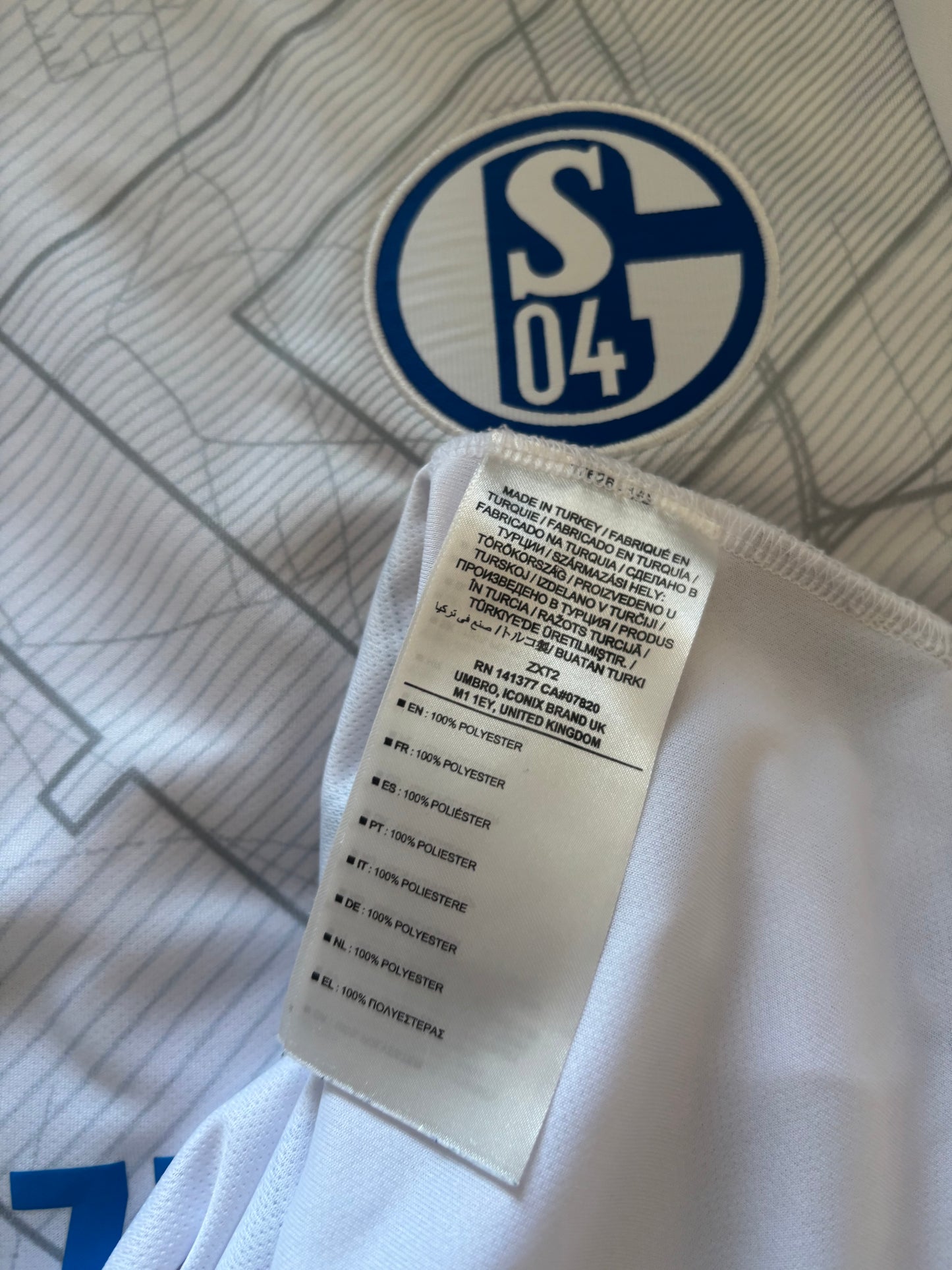 Schalke 04 Away Shirt 2020/21 (M)