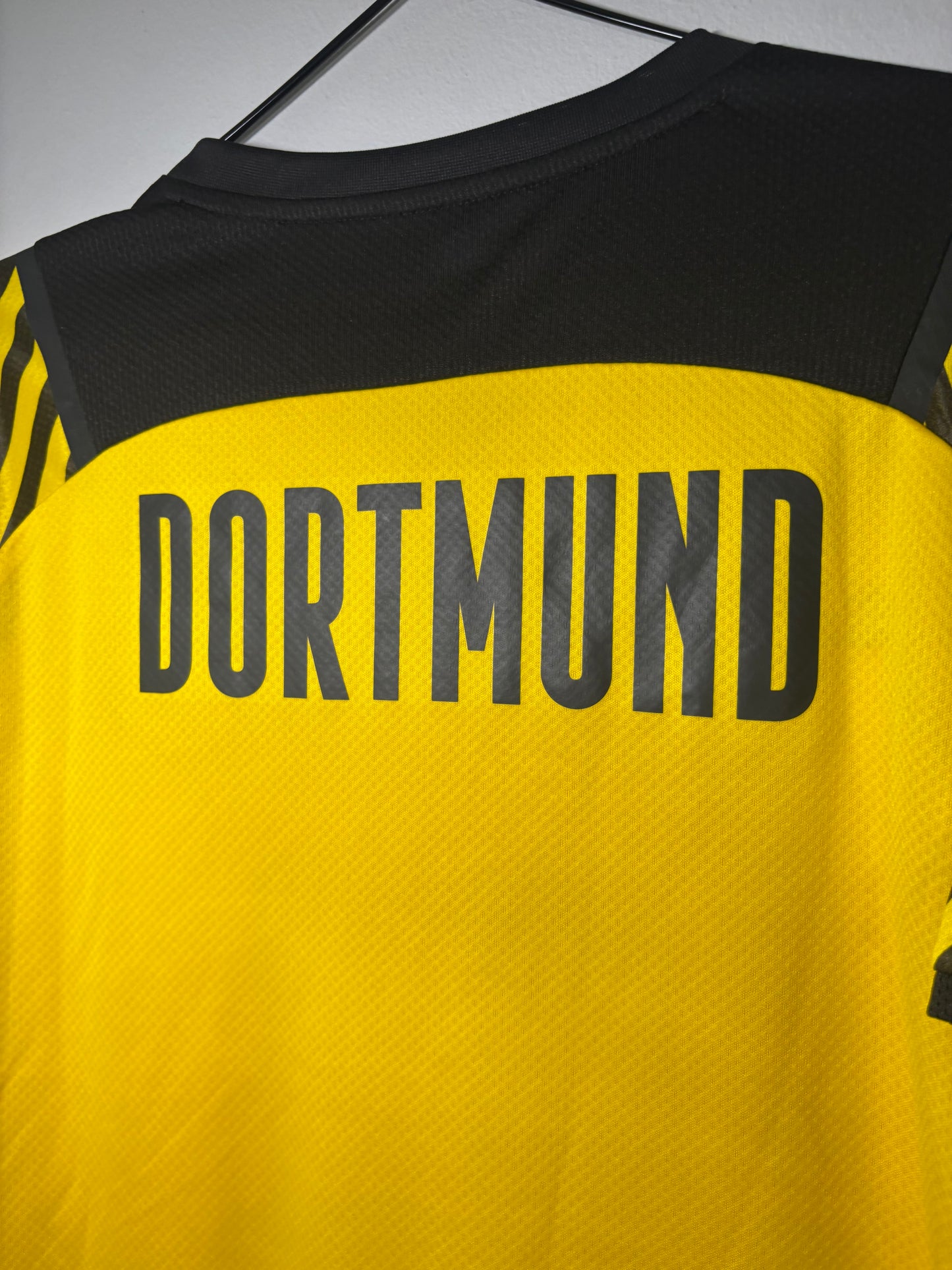 Borussia Dortmund Home Shirt 2021/22 (S)