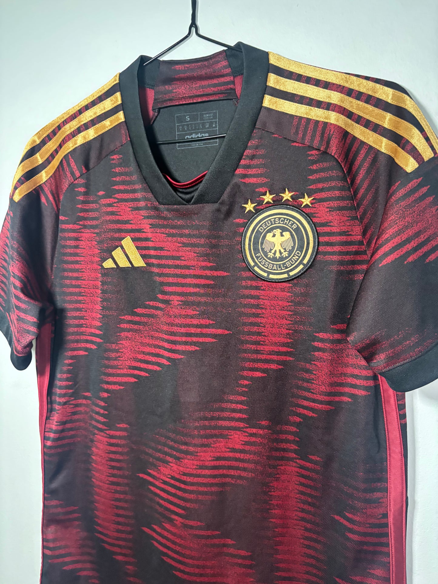 Germany 2022 Away Shirt (S)