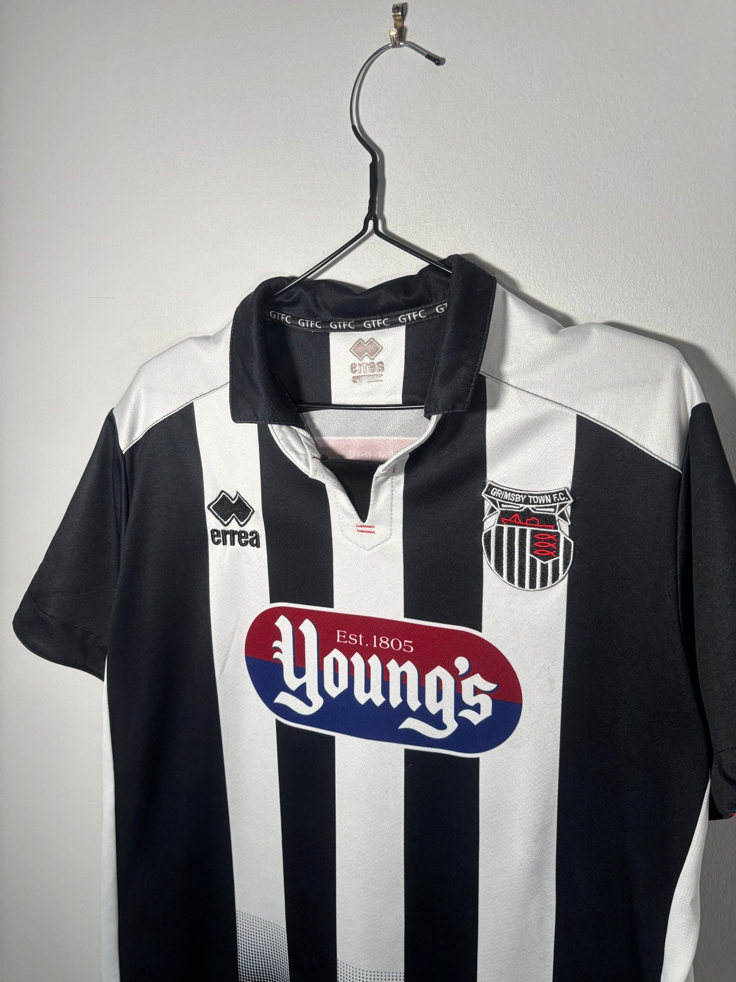 Grimsby Town Home Shirt 2019/20 (S)