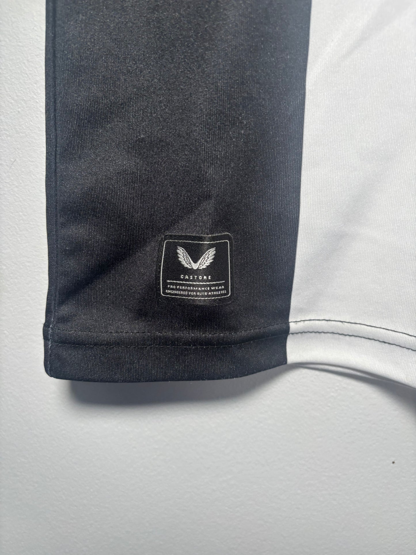 Newcastle United Home Shirt 2021/22 (L)