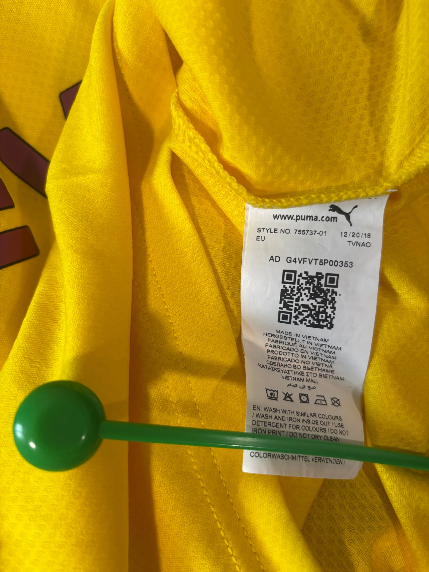 Borussia Dortmund Home Shirt 2019/20 Jaden Sancho (S)