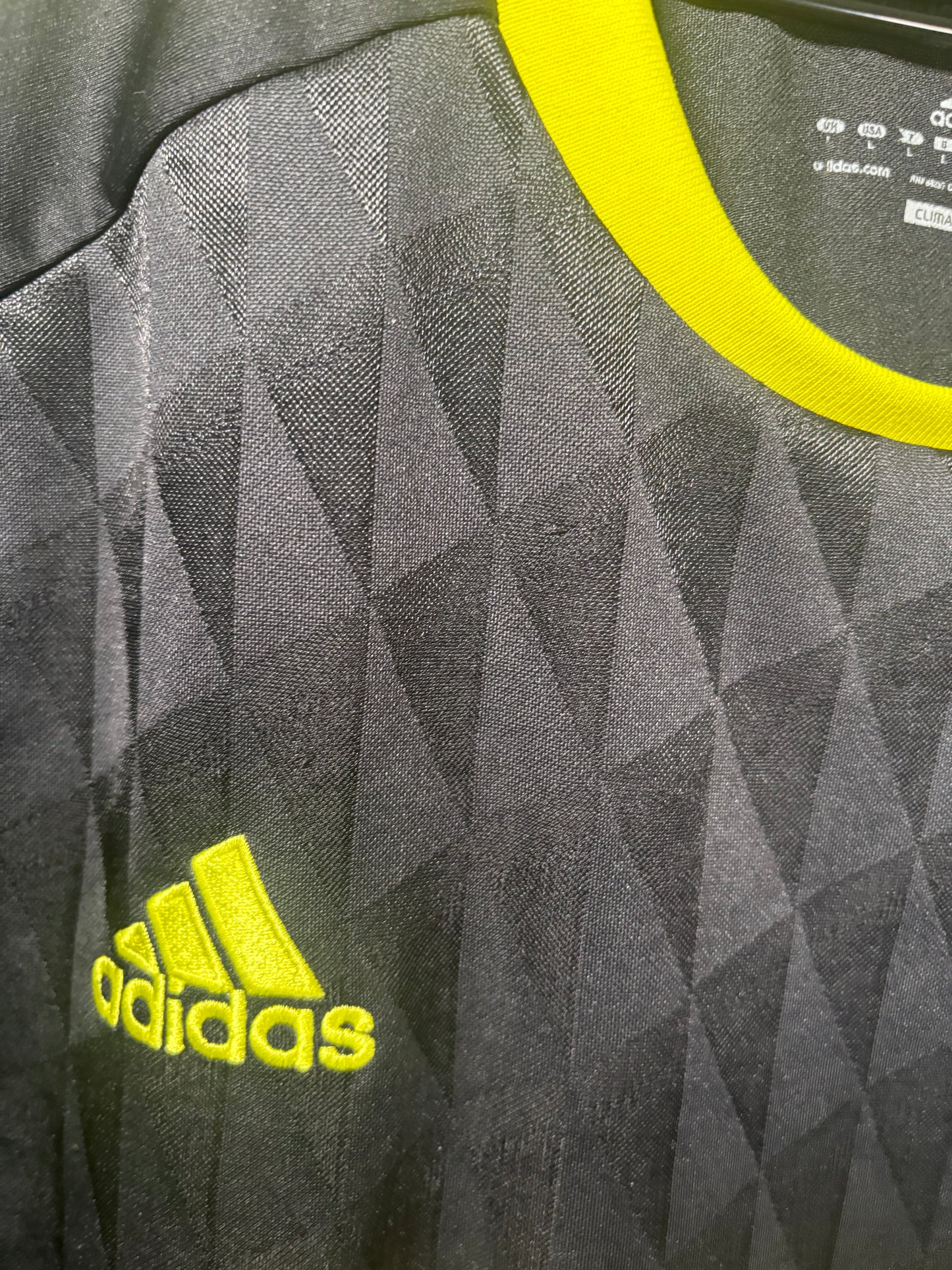 Liverpool Third Shirt 2010/11 Joe Cole (L)