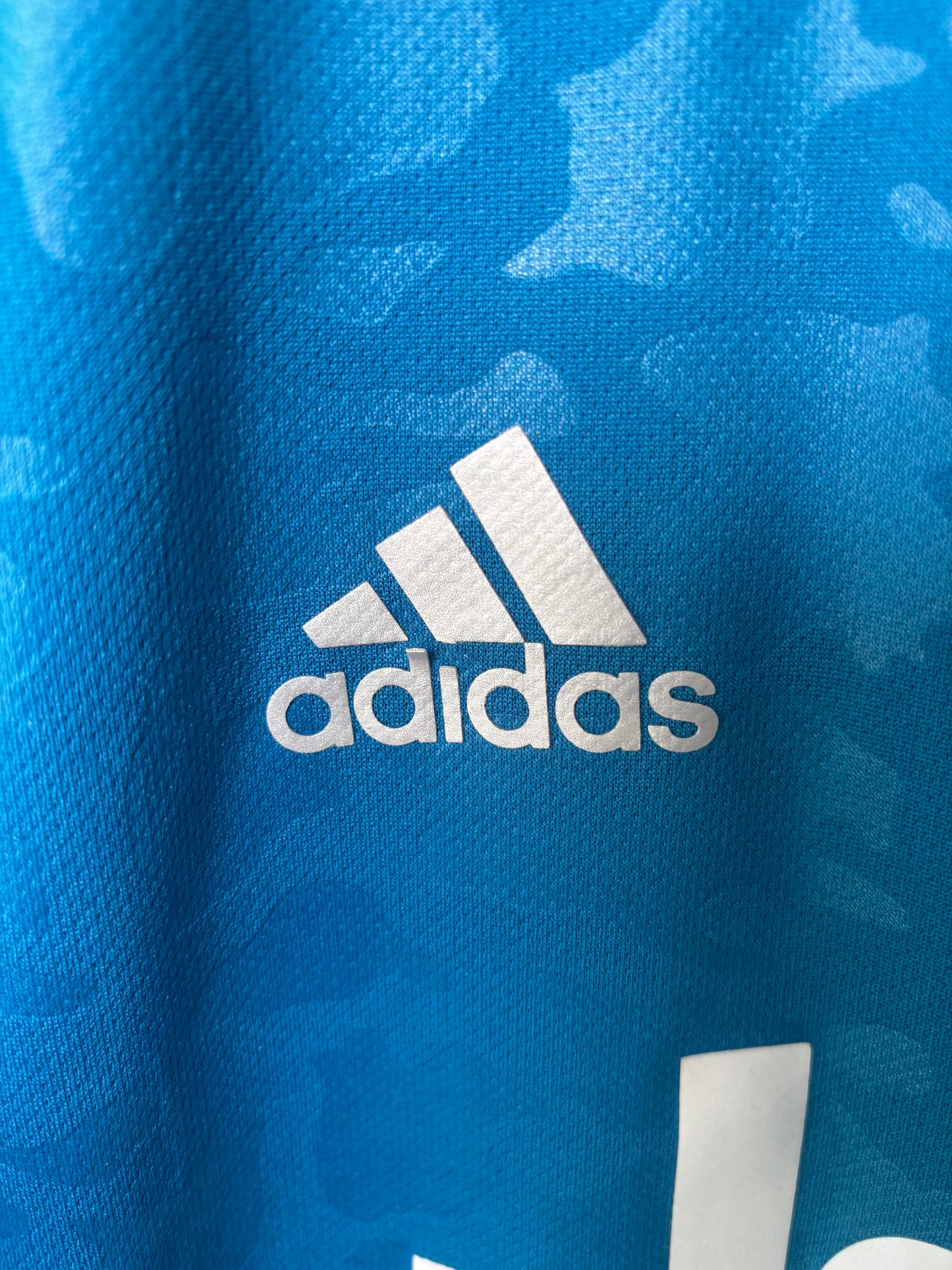 Juventus Away Shirt 2019/20 (M)