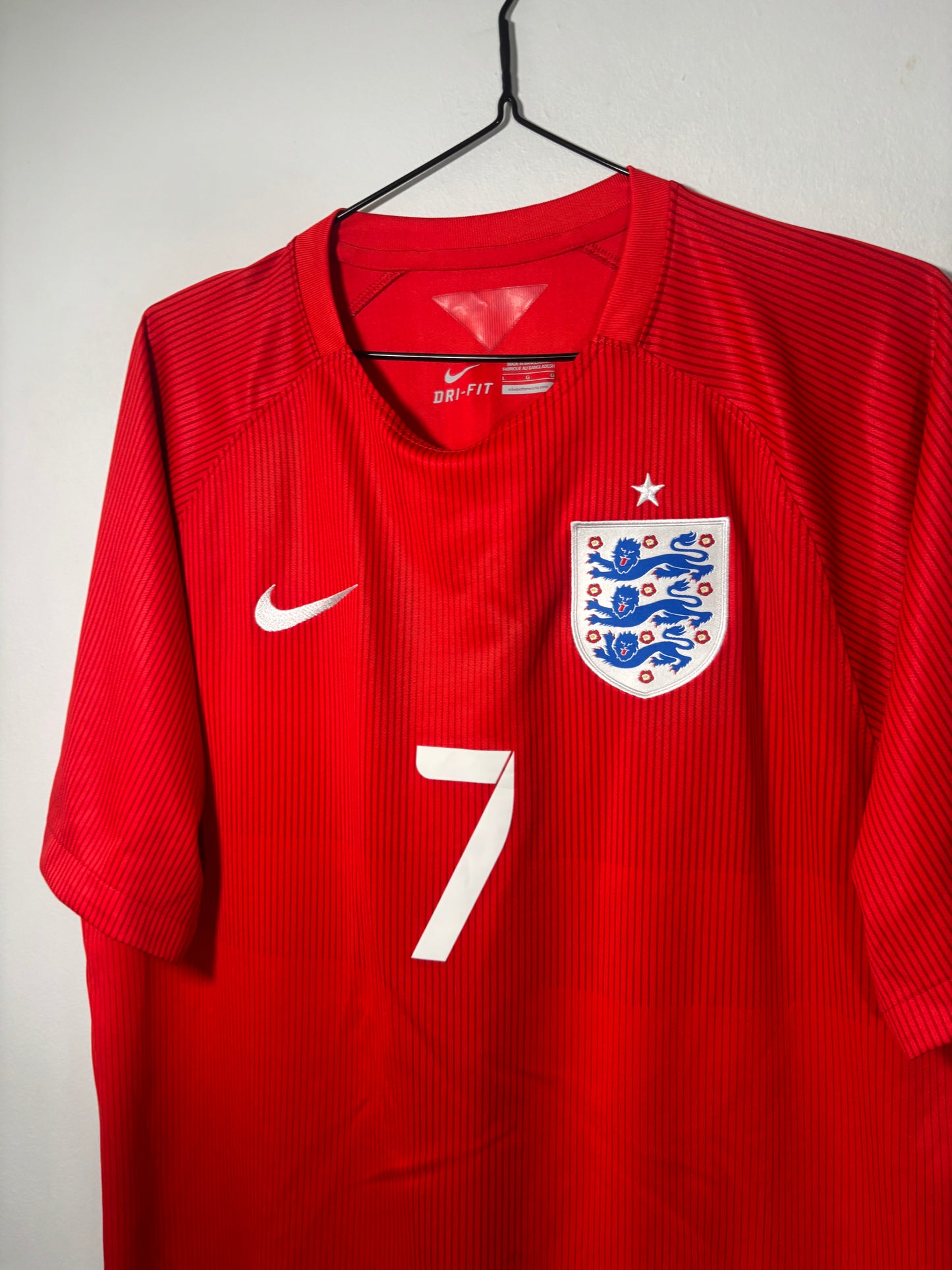 England Away Shirt 2014 Jack Wilshere (L)