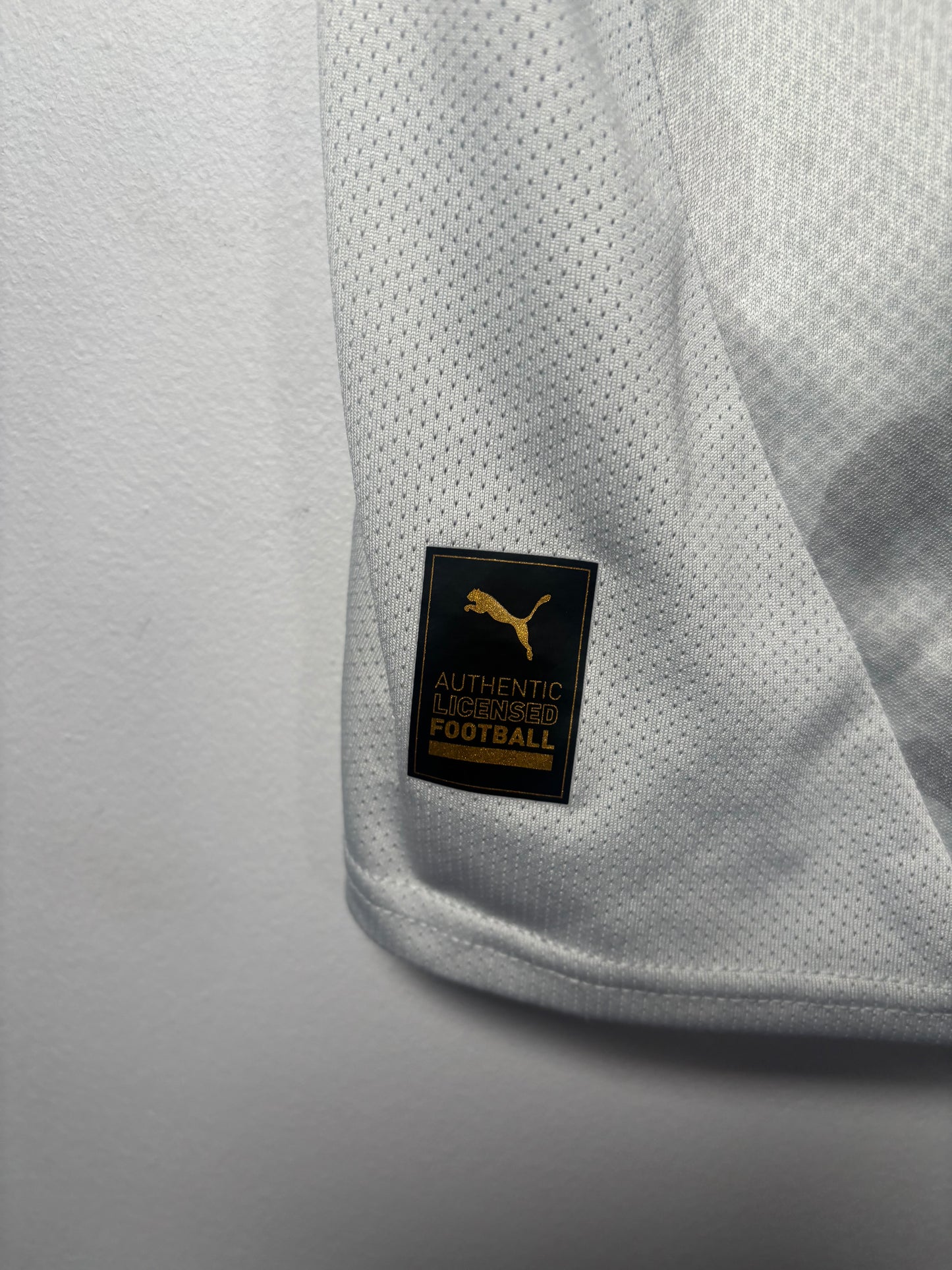 Barnsley Away Shirt 2024/24 (M)